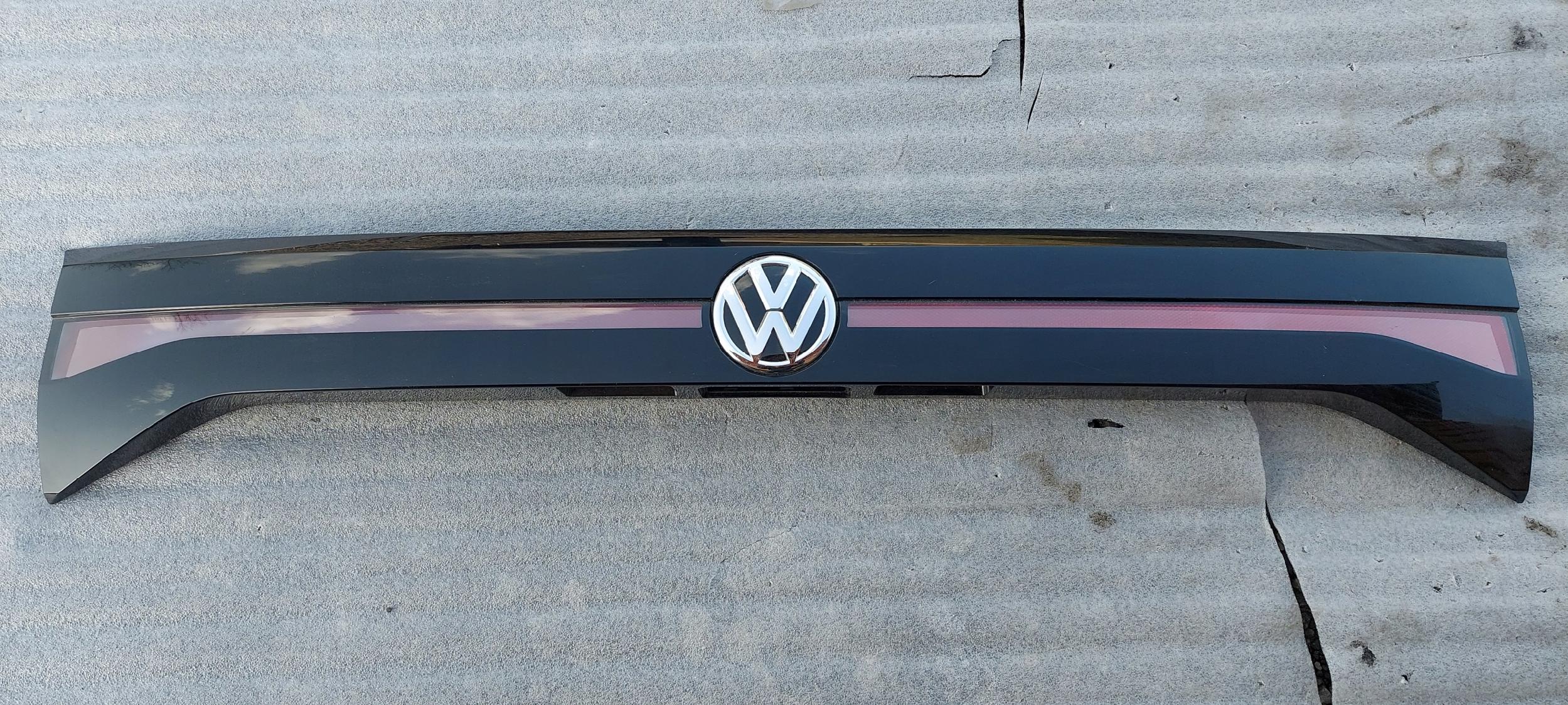 VW T-CROSS LAMPA TYŁ LED BLENDA ŚRODKOWA 2GM827577E