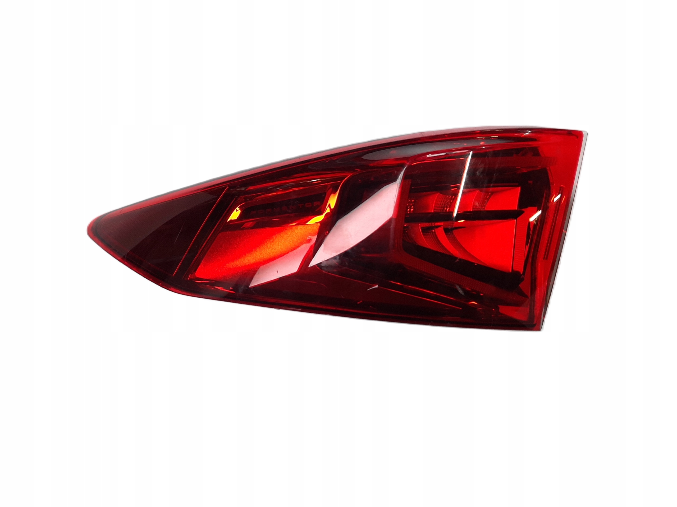 CUPRA FORMENTOR LAMPA LED LEWA TYLNA LEWY TYŁ 5FF945207