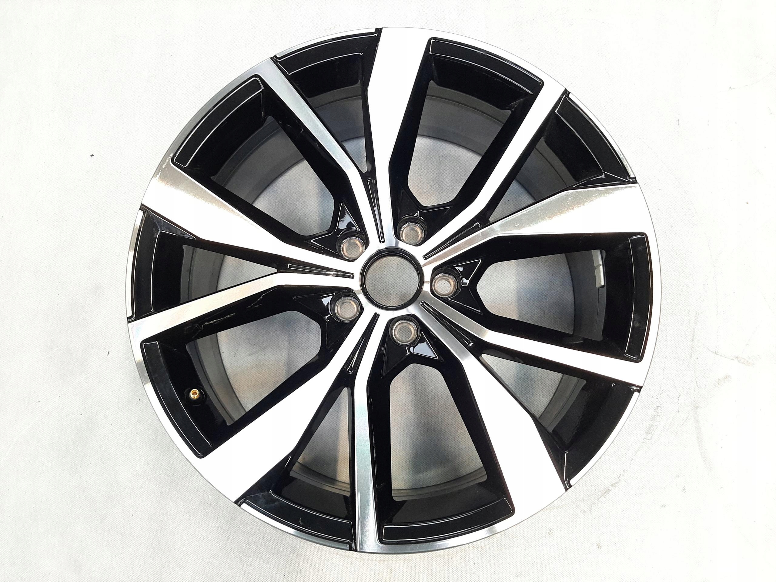 VW T-ROC FELGA ALUMINIOWA 8J R19 ET47 5x112 2GA601025AK