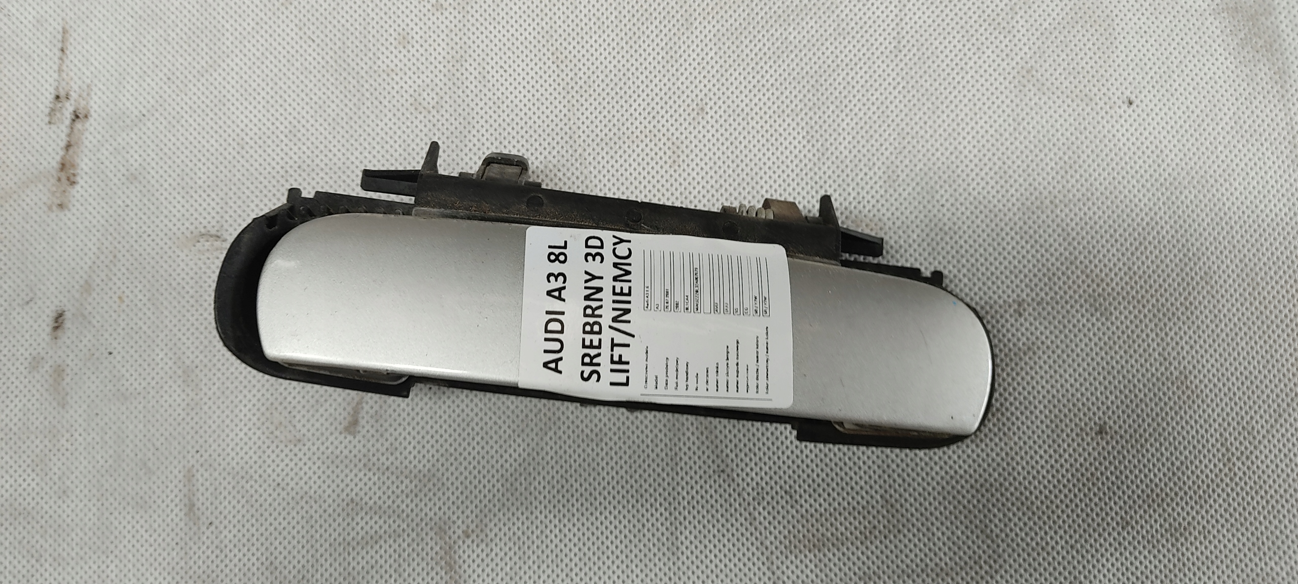AUDI A3 8L KLAMKA DRZWI LEWY PRAWY 4B0839885