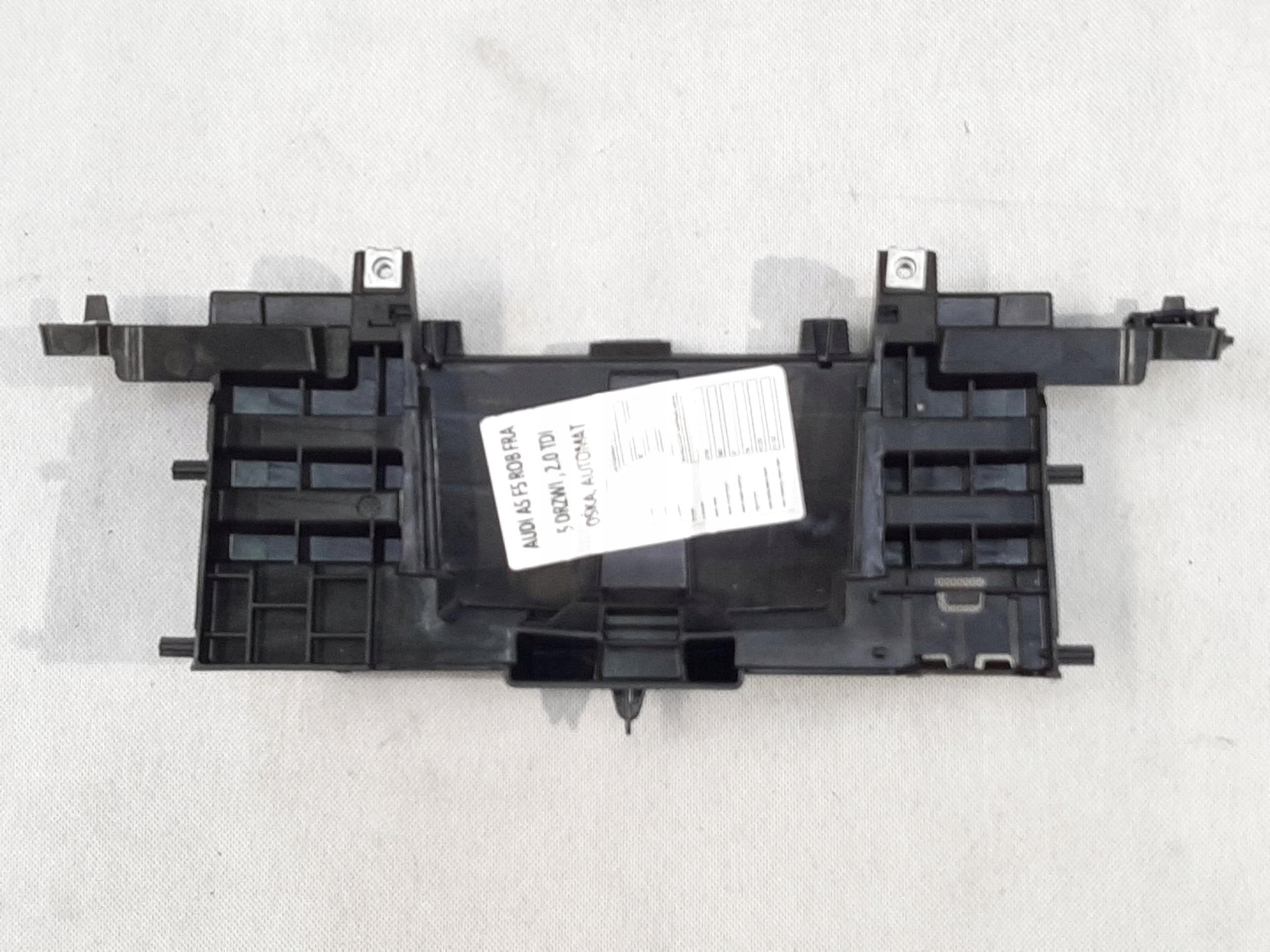 AUDI A5 SPORTBACK II LIFT 2021- WSPORNIK MOCOWANIE WYŚWIETLACZA 8W1857735