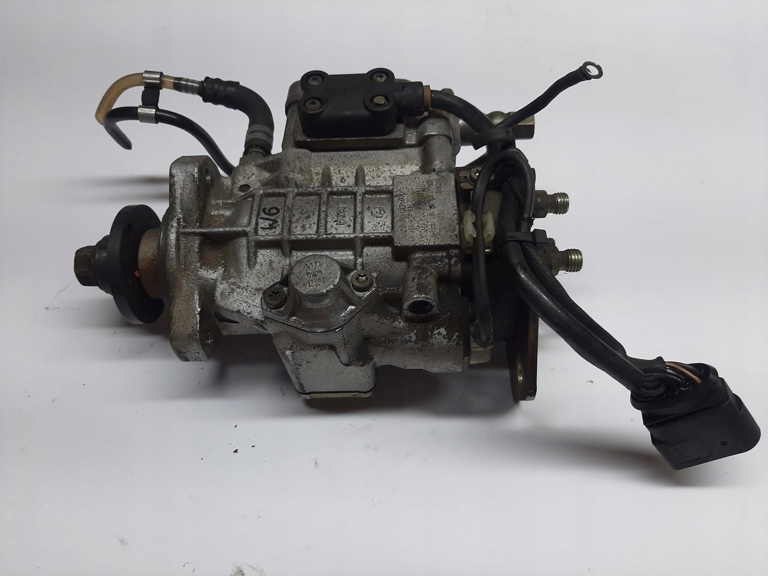 VW GOLF IV POMPA WTRYSKOWA 1.9 TDI 038130107D 0460404977