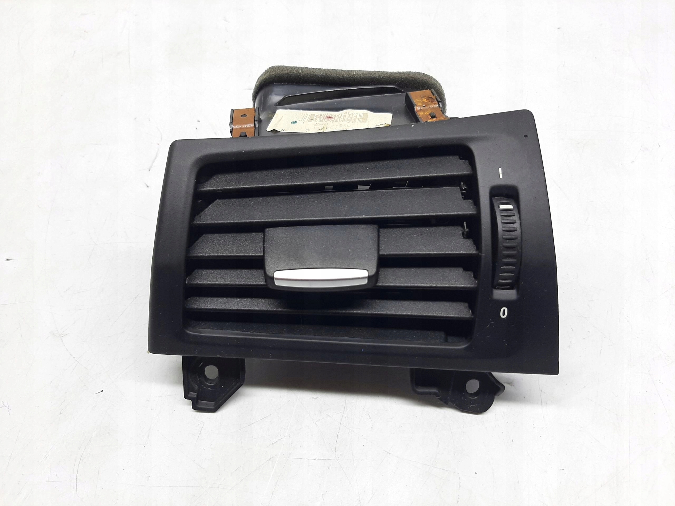 BMW X3 F25 2.0i 10-14r KRATKA NAWIEWU DESKI ROZDZIELCZEJ 9184141