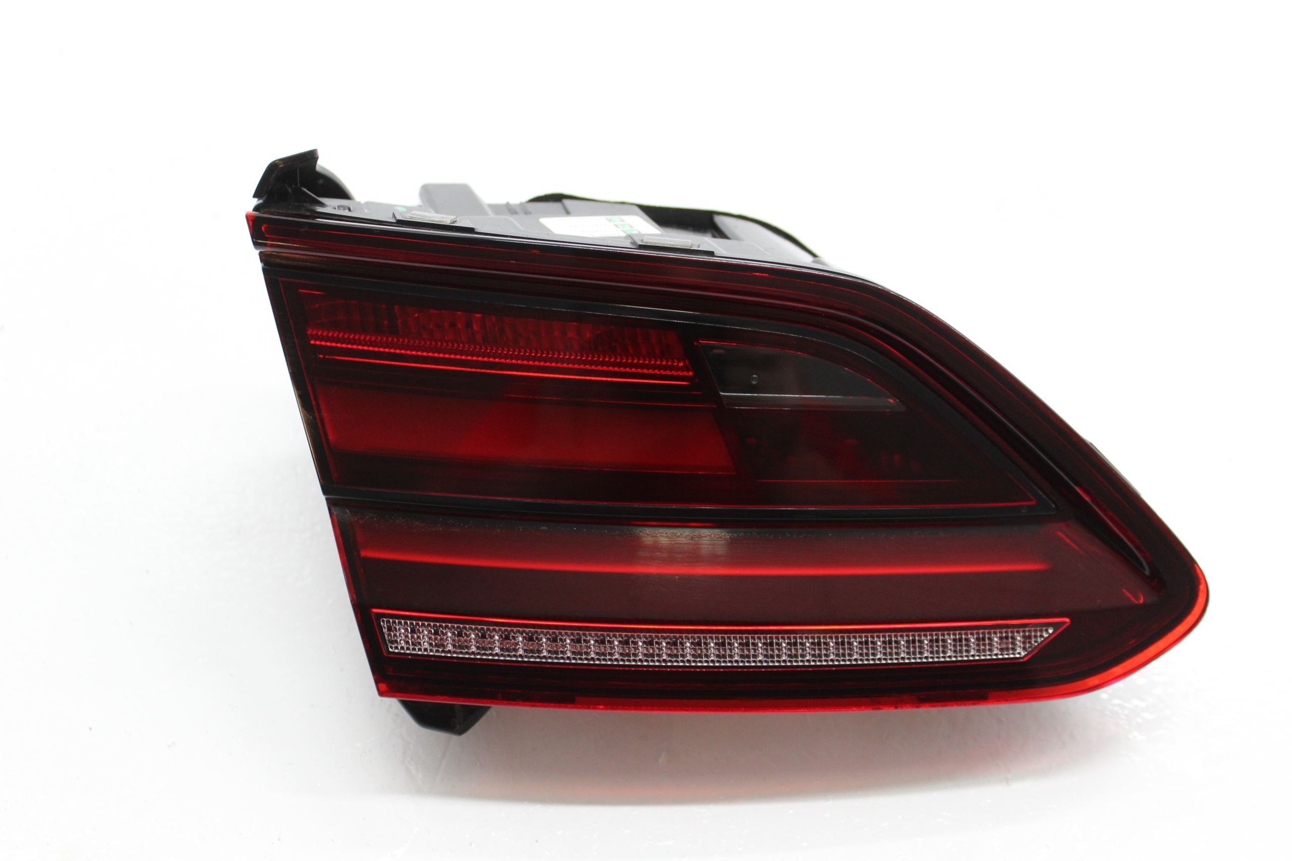 VW ARTEON LAMPA TYLNA LEWA WEWNĘTRZNA 3G8945307C