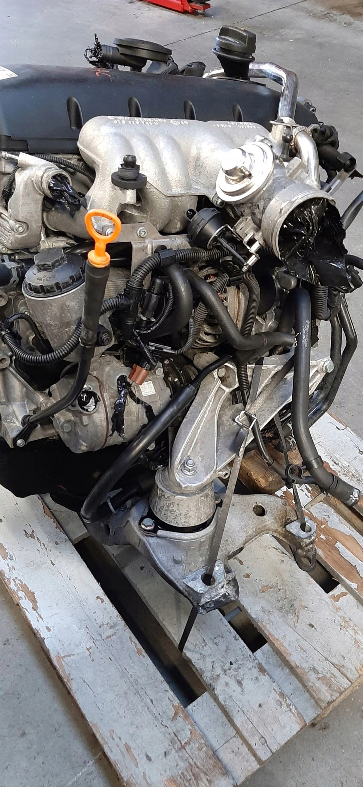 VW TOUAREG 2003-2007 SILNIK KOMPLETNY BAC 2.5 TDI R5