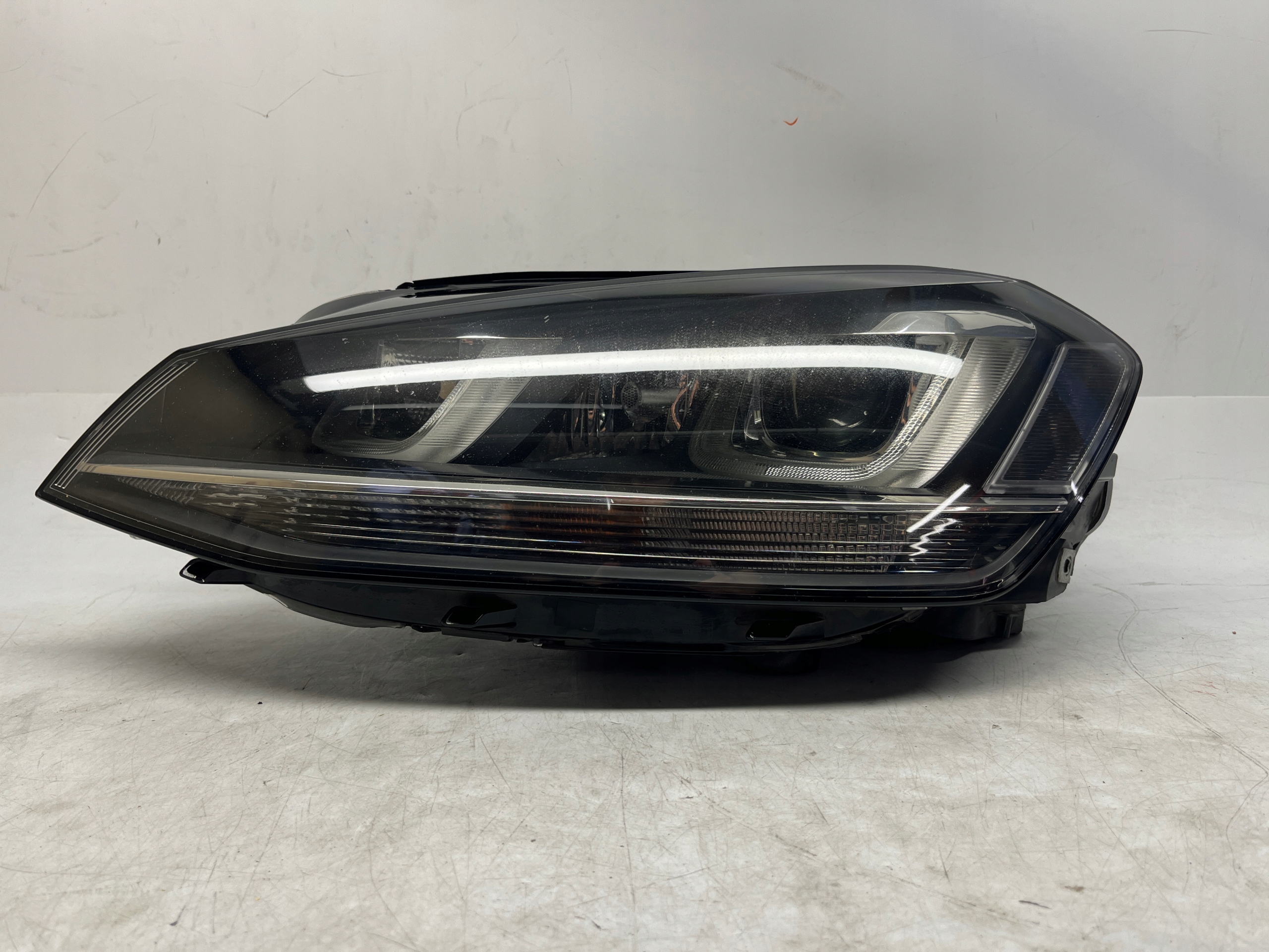 VOLKSWAGEN GOLF VII REFLEKTOR PRZÓD LEWY LAMPA LEWA XENON LED 5G1941033