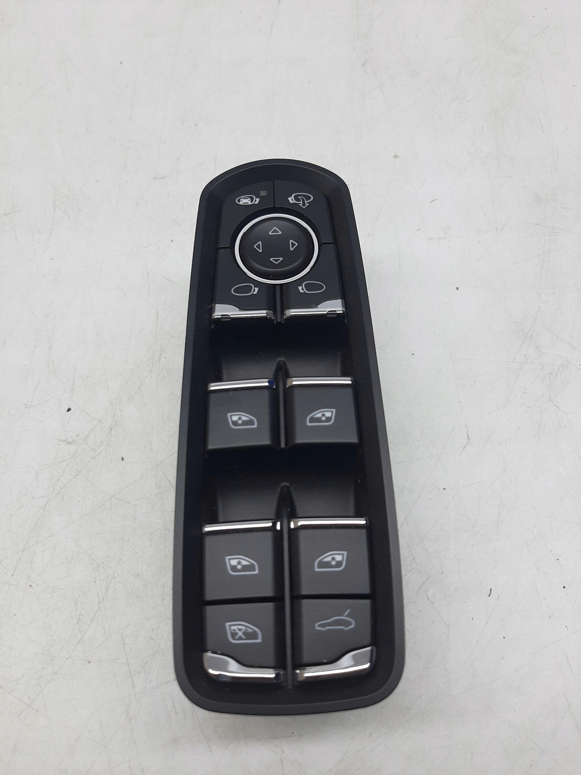 PORSCHE MACAN 7PP959858AE