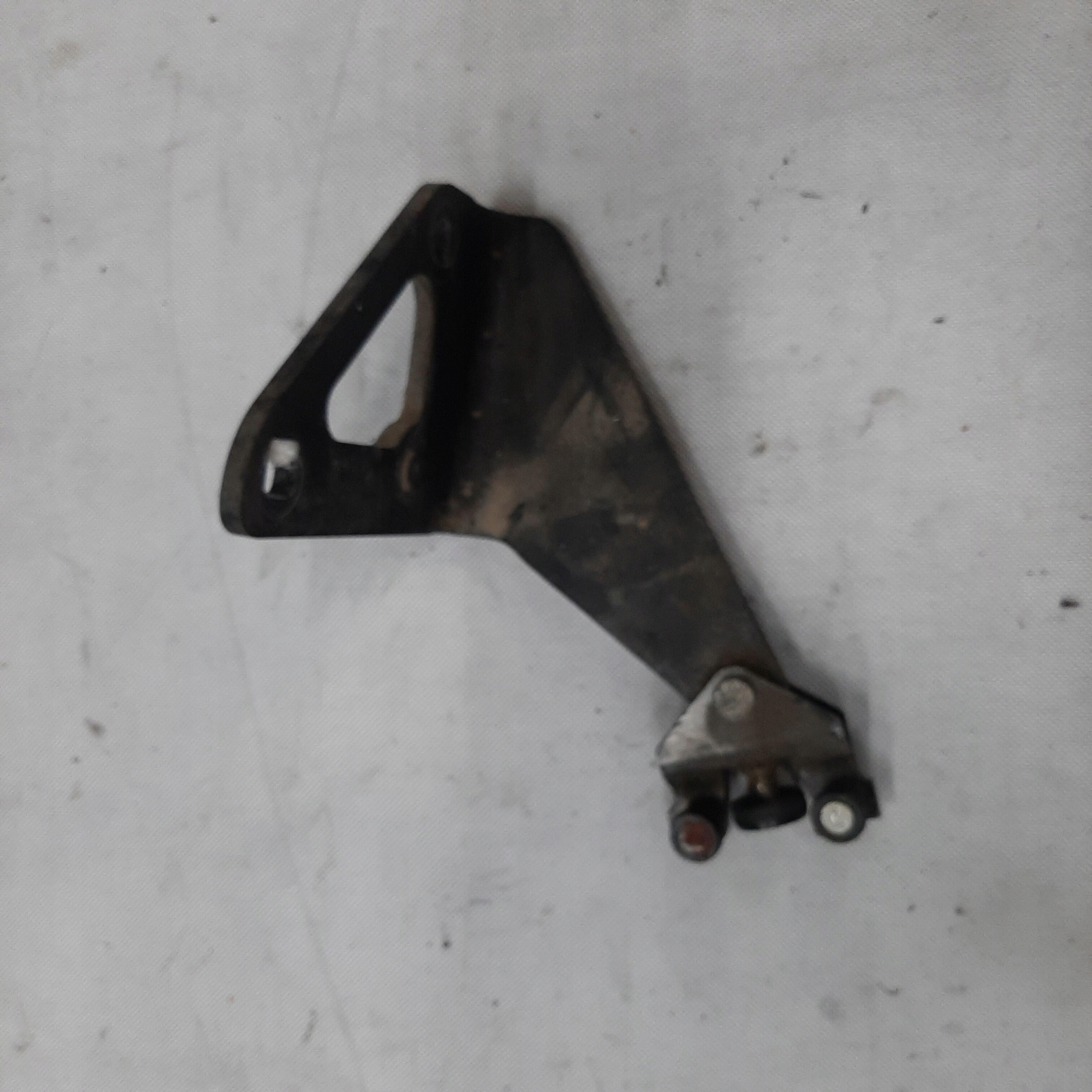 RENAULT TRAFIC II 1.9 DCI 01- ROLKA DRZWI PRZESUWNYCH PRAWA 312012J 65708