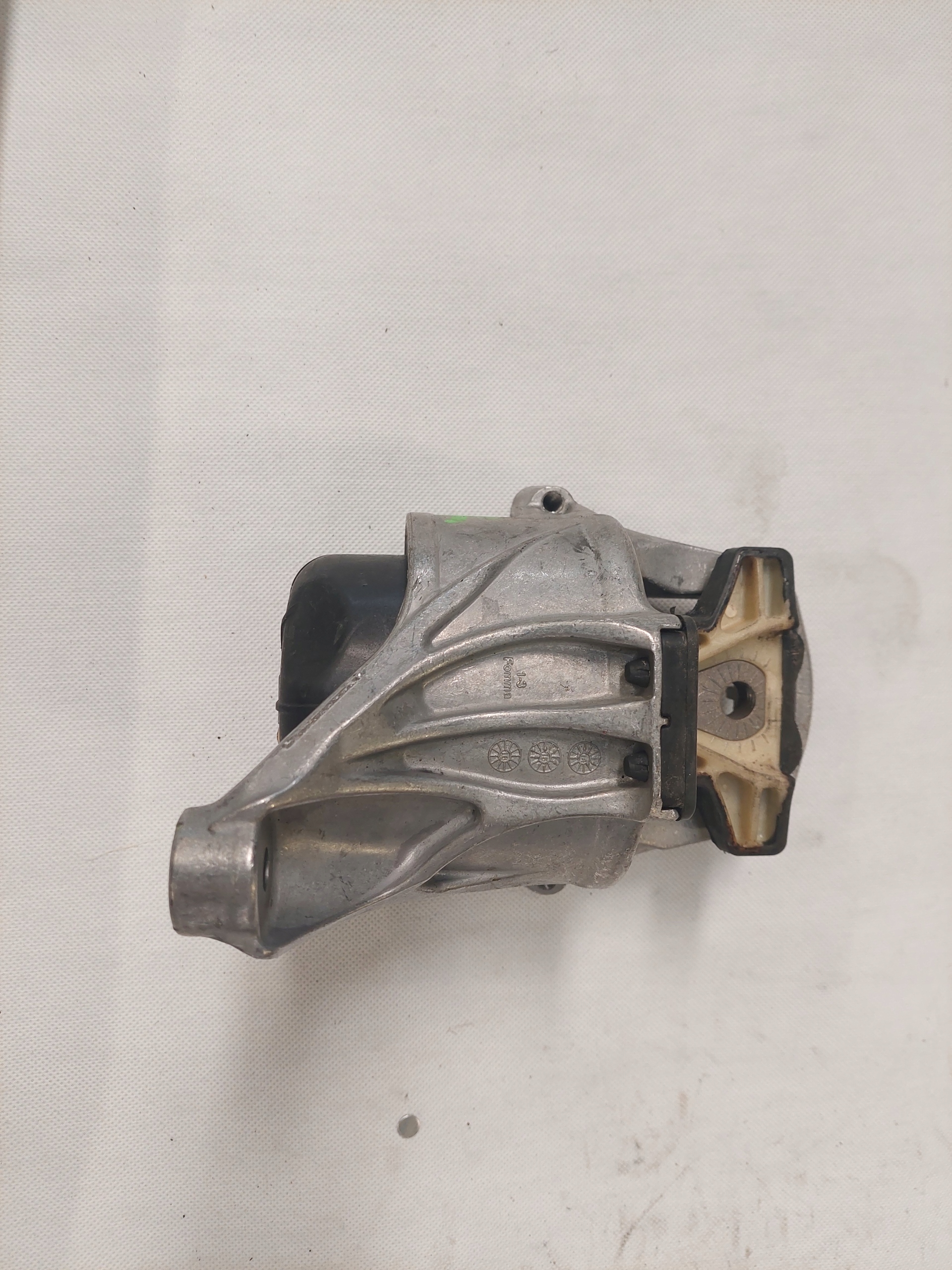 Poduszka Silnika Audi A4 B9 A5 8W0199371BK
