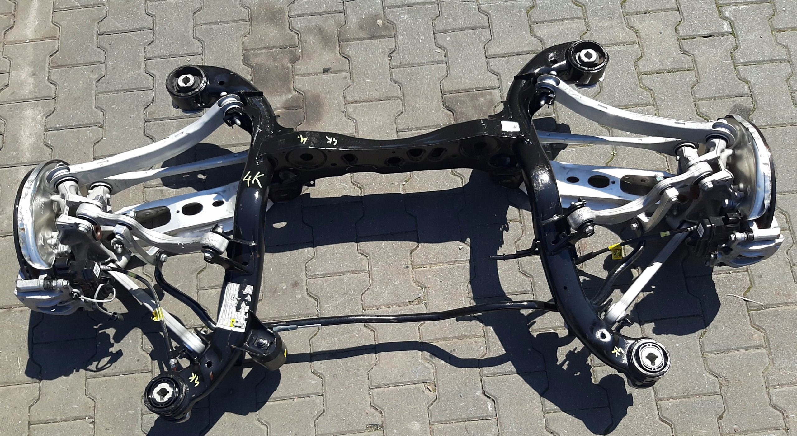 Audi A6 C8 4K Zawieszenie tył 4K0505235AC