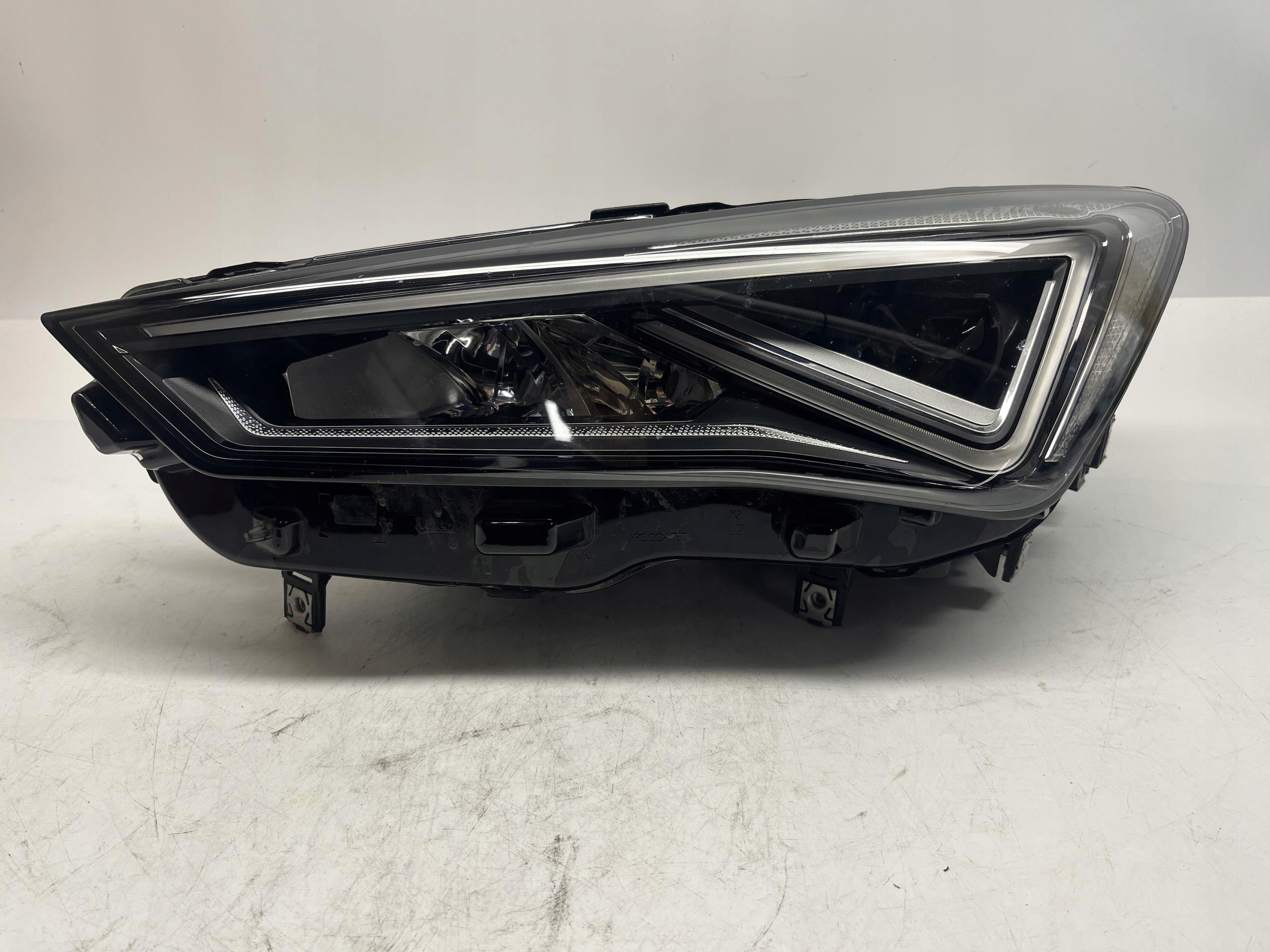 SEAT TARRACO REFLEKTOR LAMPA LEWA LED 5FJ941007J