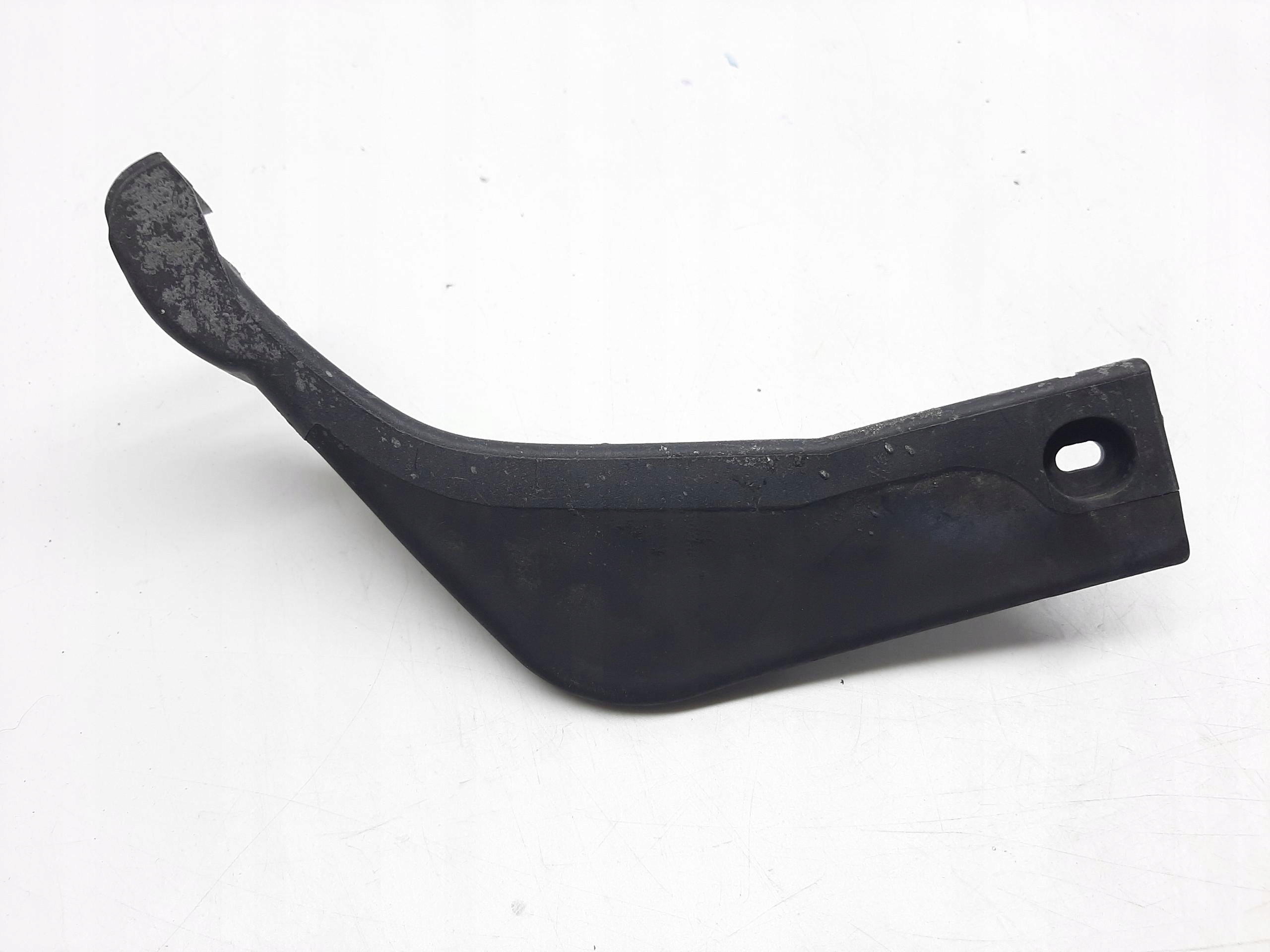AUDI A4 B5 SEDAN AVANT CHLAPACZ BŁOTNIK OSŁONA DOKŁADKA LEWY TYŁ 8D0854857B