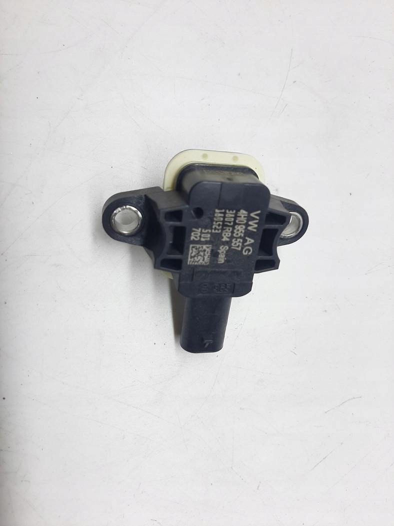 AUDI A6 C7 A7 C7 SKODA FABIA III CZUJNIK UDERZENIOWY 4H0955557
