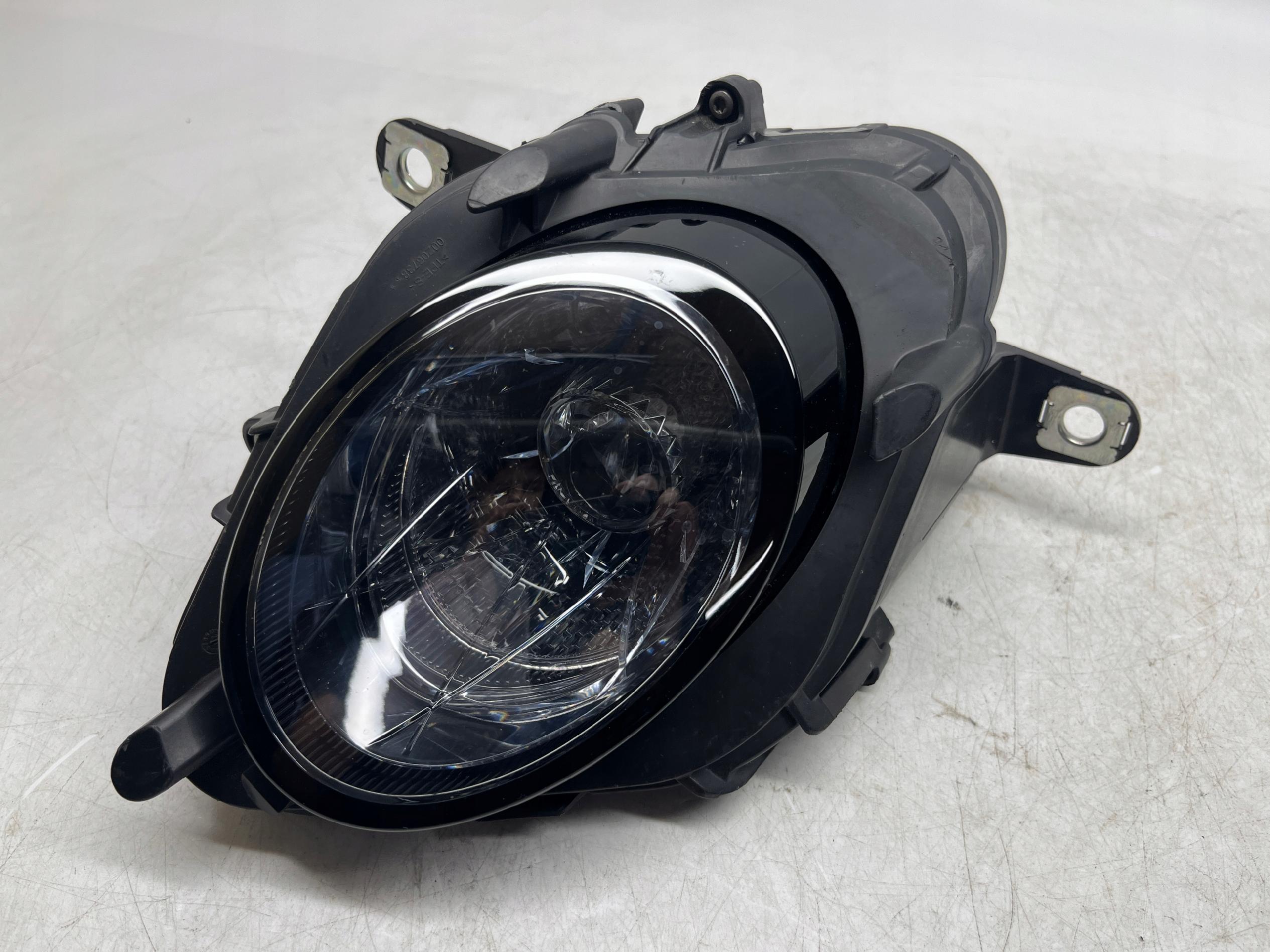 BENTLEY CONTINENTAL GT LAMPA PRAWA KIERUNKOWSKAZ DRL HALOGEN LED 3SD953042A