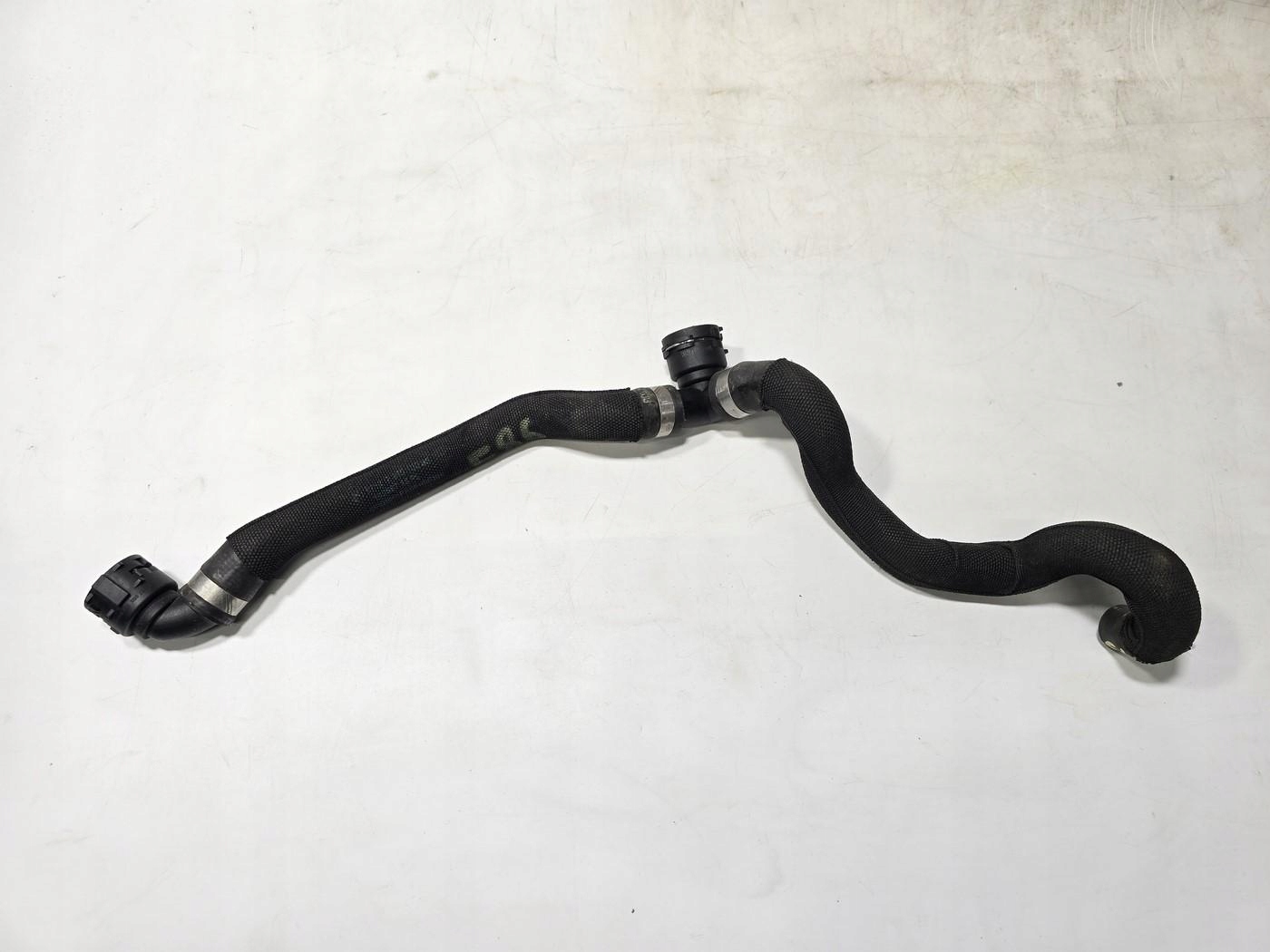 BMW E86 F20 F30 F31 F35 RURA PRZEWÓD WODY 7537605