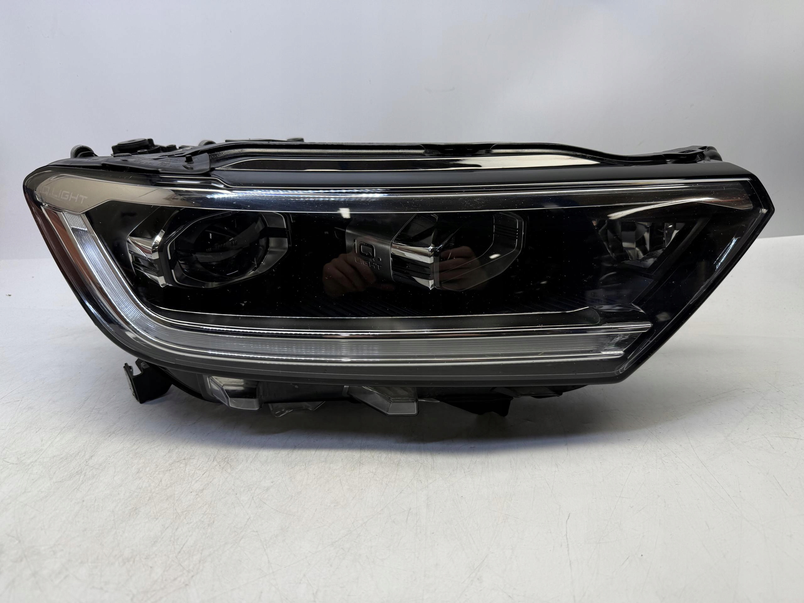 VW T-ROC REFLEKTOR LAMPA PRAWY PRZÓD PRZEDNIA LED IQ.LIGHT 2GA941036AK