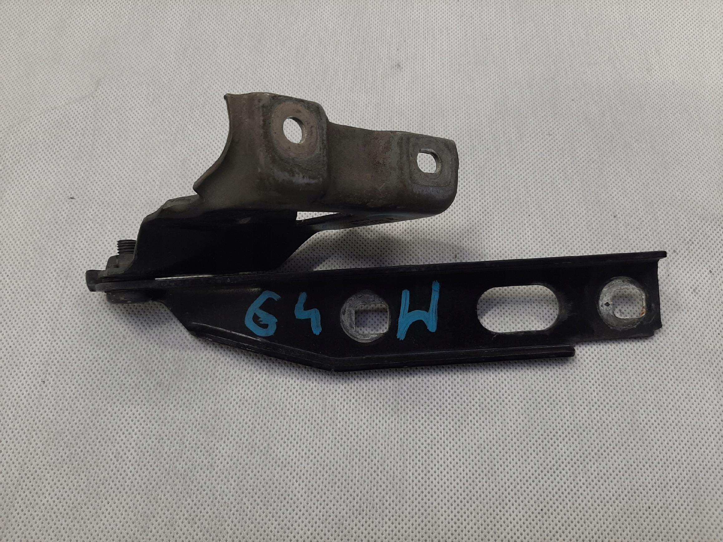 AUDI A4 B8 ZAWIAS MASKI KLAPY SILNIKA PRAWY 8K0823302