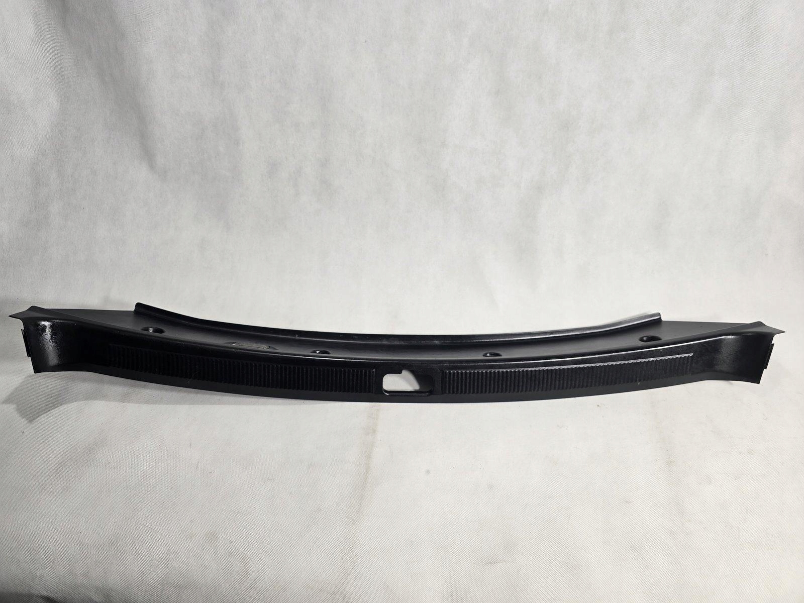 AUDI A8 D2 OSŁONA PASA TYLNEGO TYŁ MASKOWNICA 4D0863485A