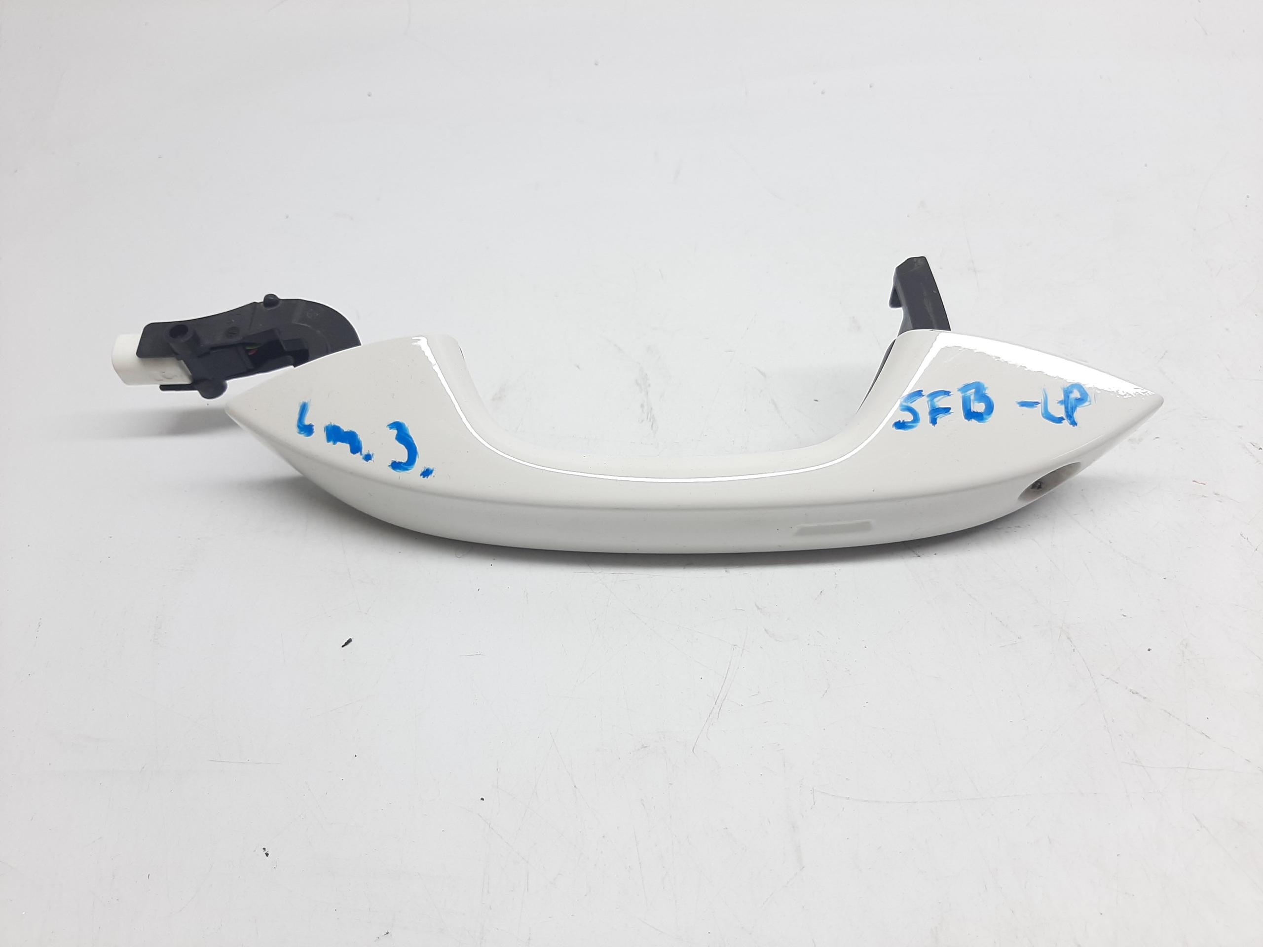 SEAT LEON IV KLAMKA ZEWNĘTRZNA DRZWI LEWY PRZÓD 5FB837205