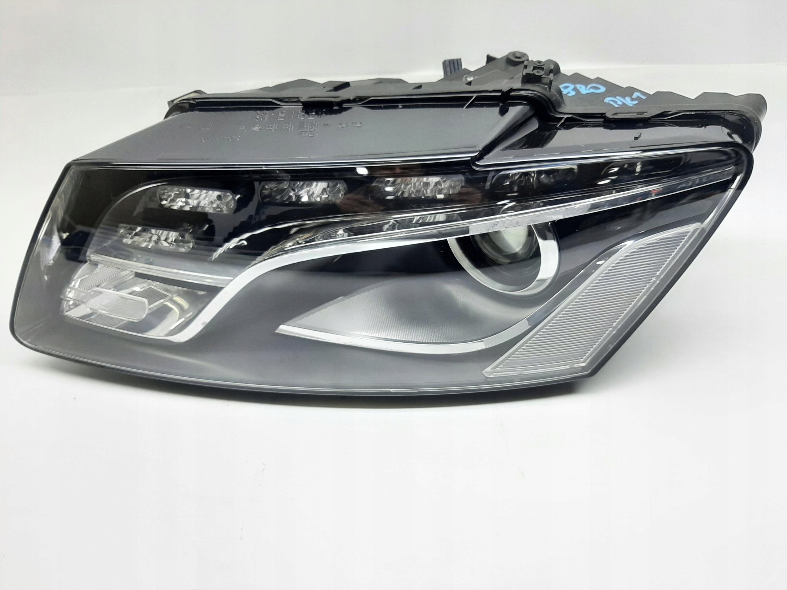 AUDI Q5 I 2008- LAMPA REFLEKTOR XENON LEWY PRZÓD 8R0941003D