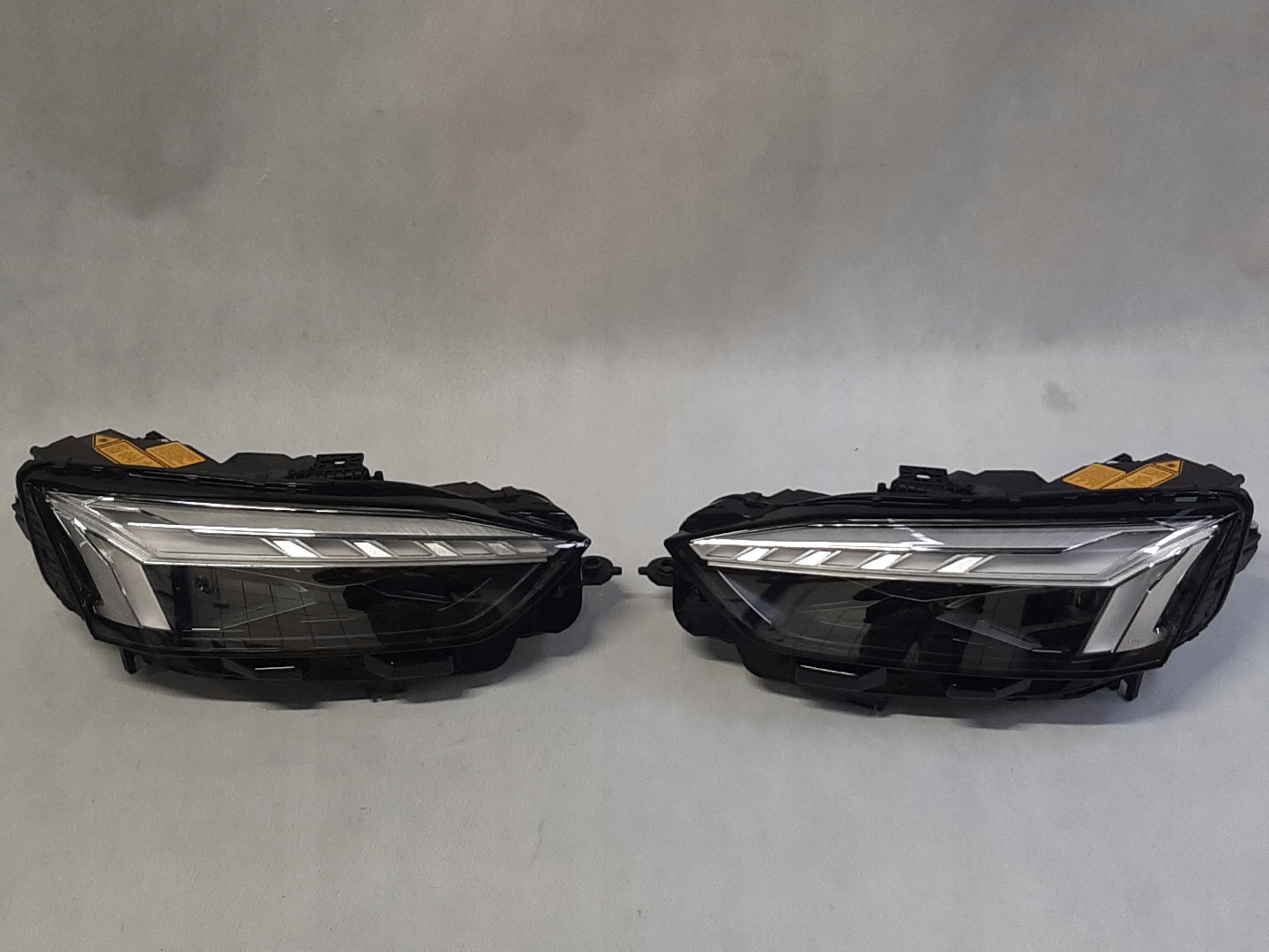 Audi A5 S5 Reflektor Lampa Laser KOMPLET 8W6941085A 8W6941086A diodowy UK