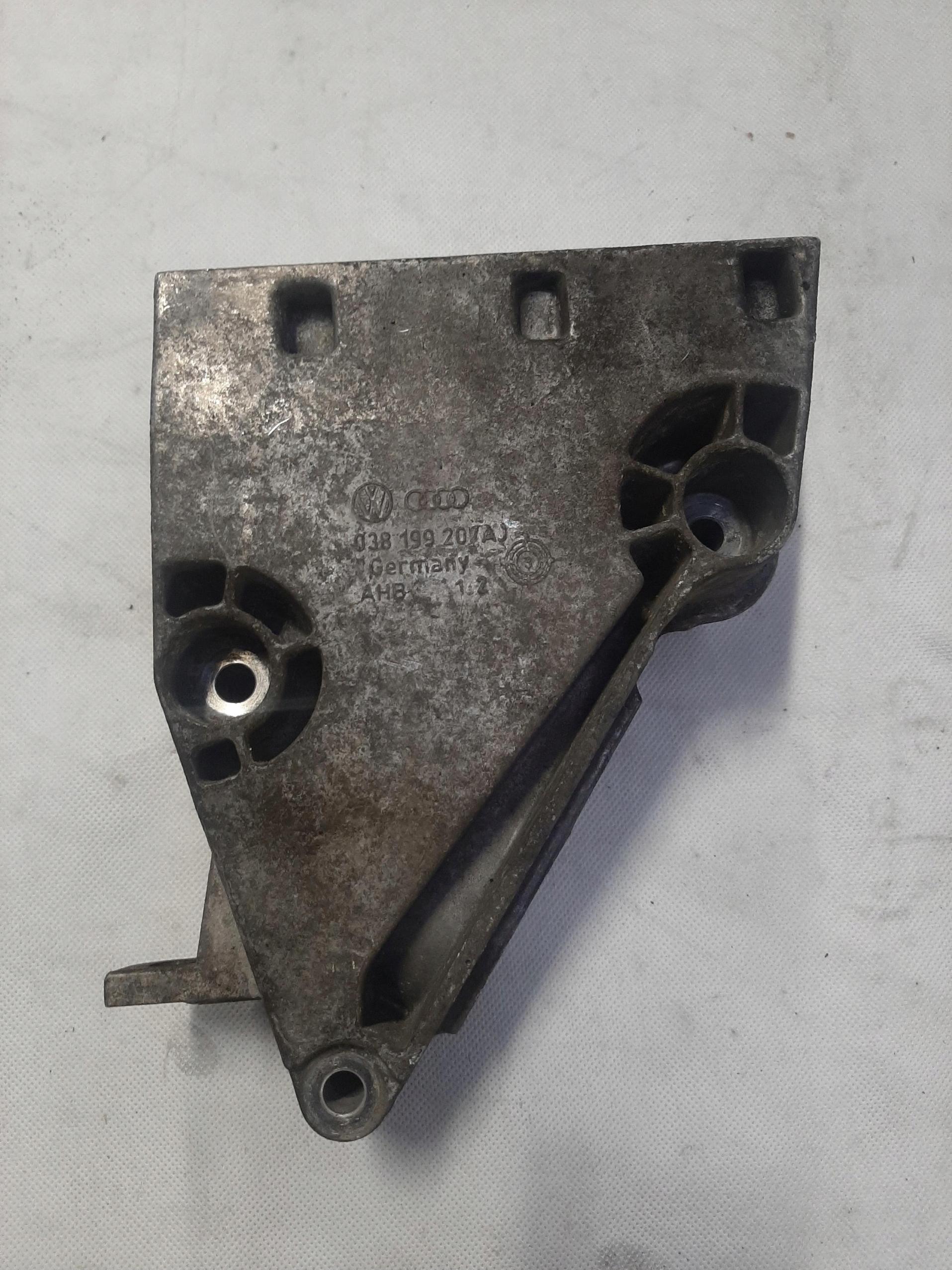 AUDI A4 B7 FABIA II IBIZA II 1.9 TDI ŁAPA MOCOWANIE SILNIKA 038199207AJ
