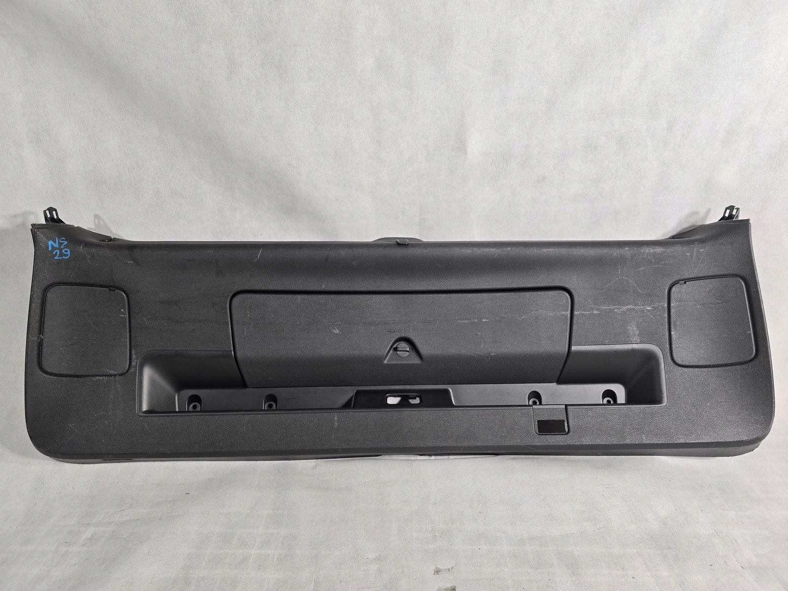 AUDI Q7 4L OSŁONA TAPICERKA KLAPY BAGAŻNIKA 4L0867973E 4L0867973G