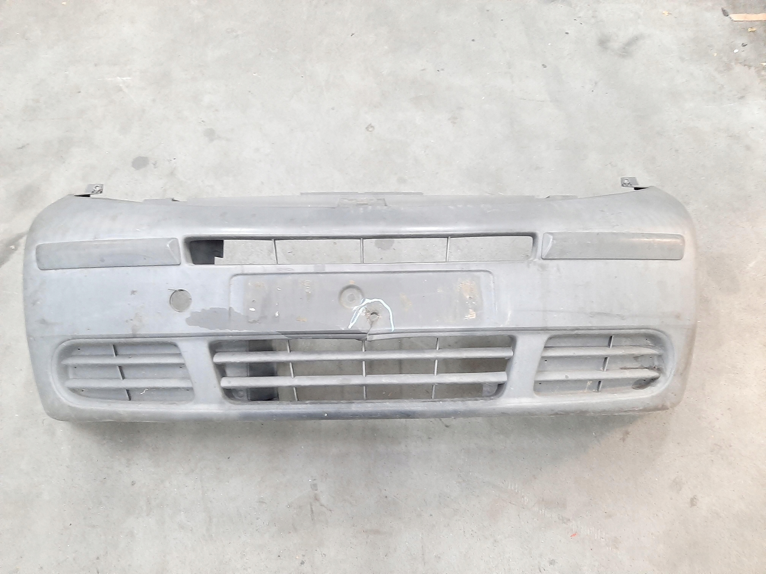 RENAULT TRAFIC II 1.9 DCI 01- ZDERZAK PRZEDNI PRZÓD 8200173374