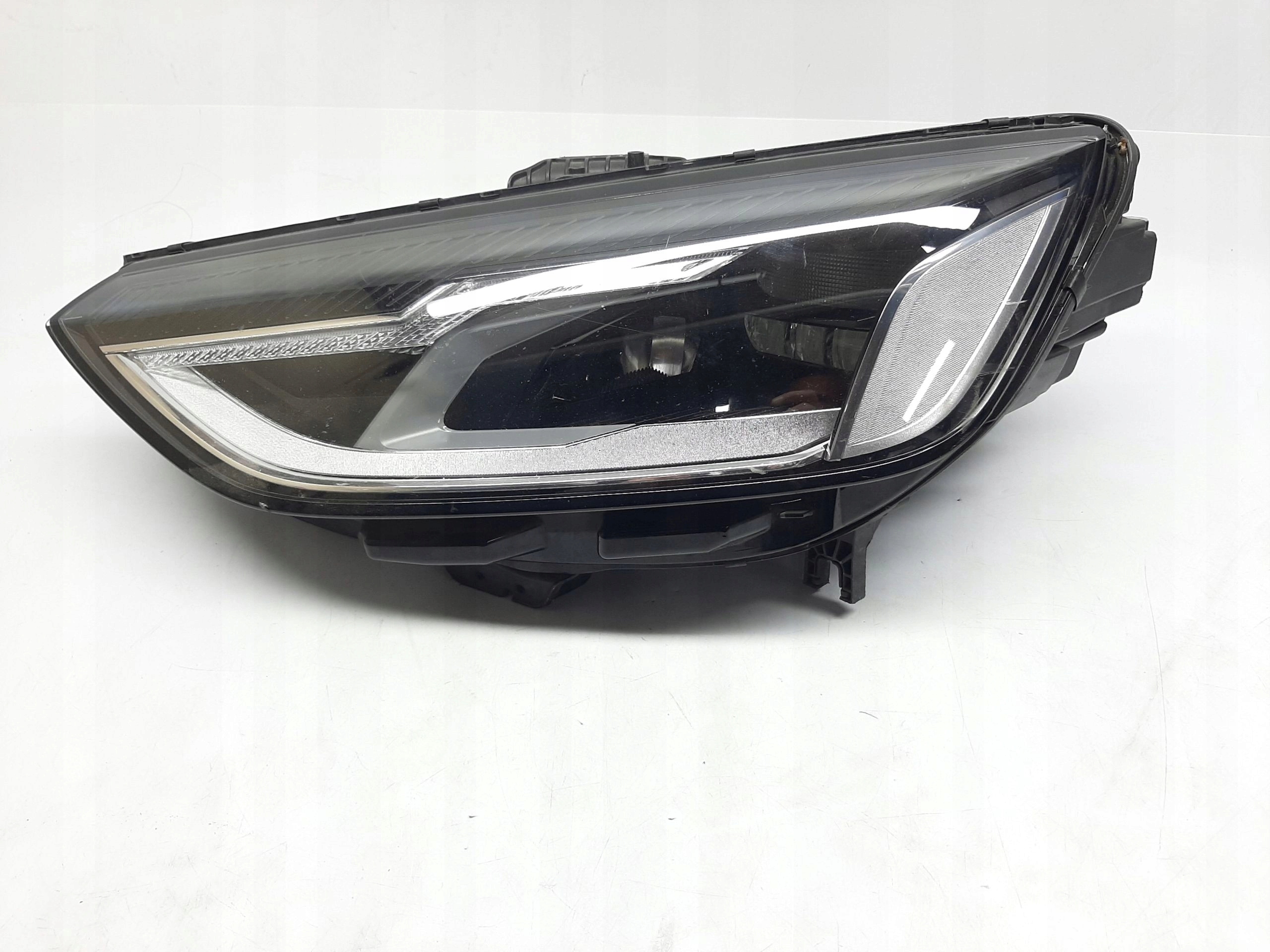 AUDI A4 B9 REFLEKTOR LAMPA LEWA FULL LED PRZÓD PRZEDNIA 8W0941011