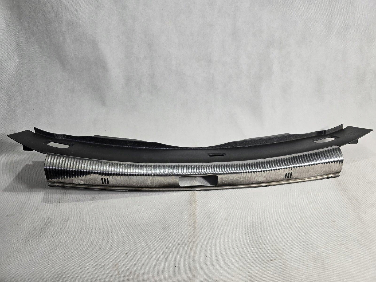VW PHAETON OSŁONA PASA TYLNEGO TYŁ MASKOWNICA 3D5863459D