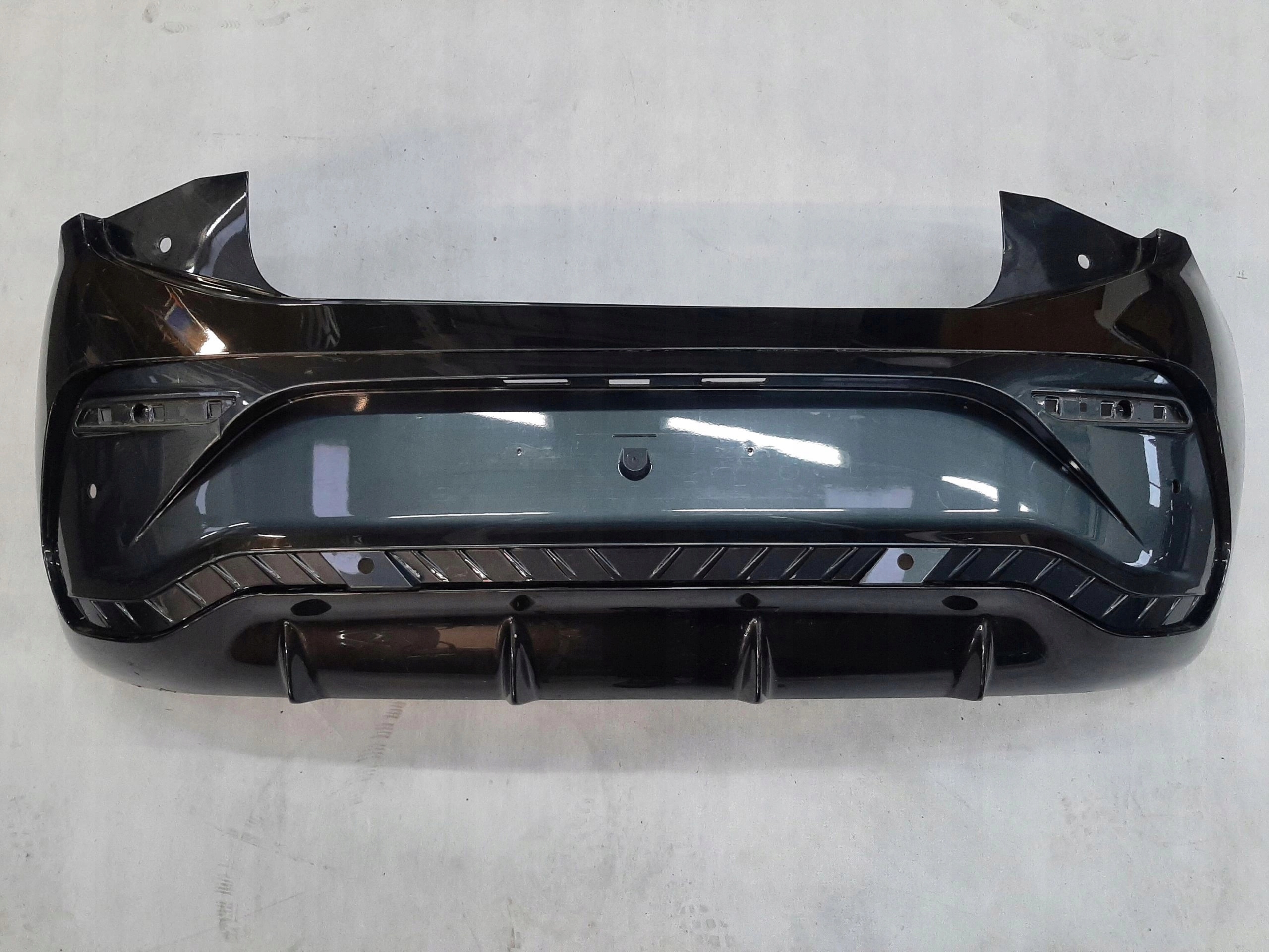 CUPRA BORN ZDERZAK TYŁ TYLNY 10E807421B