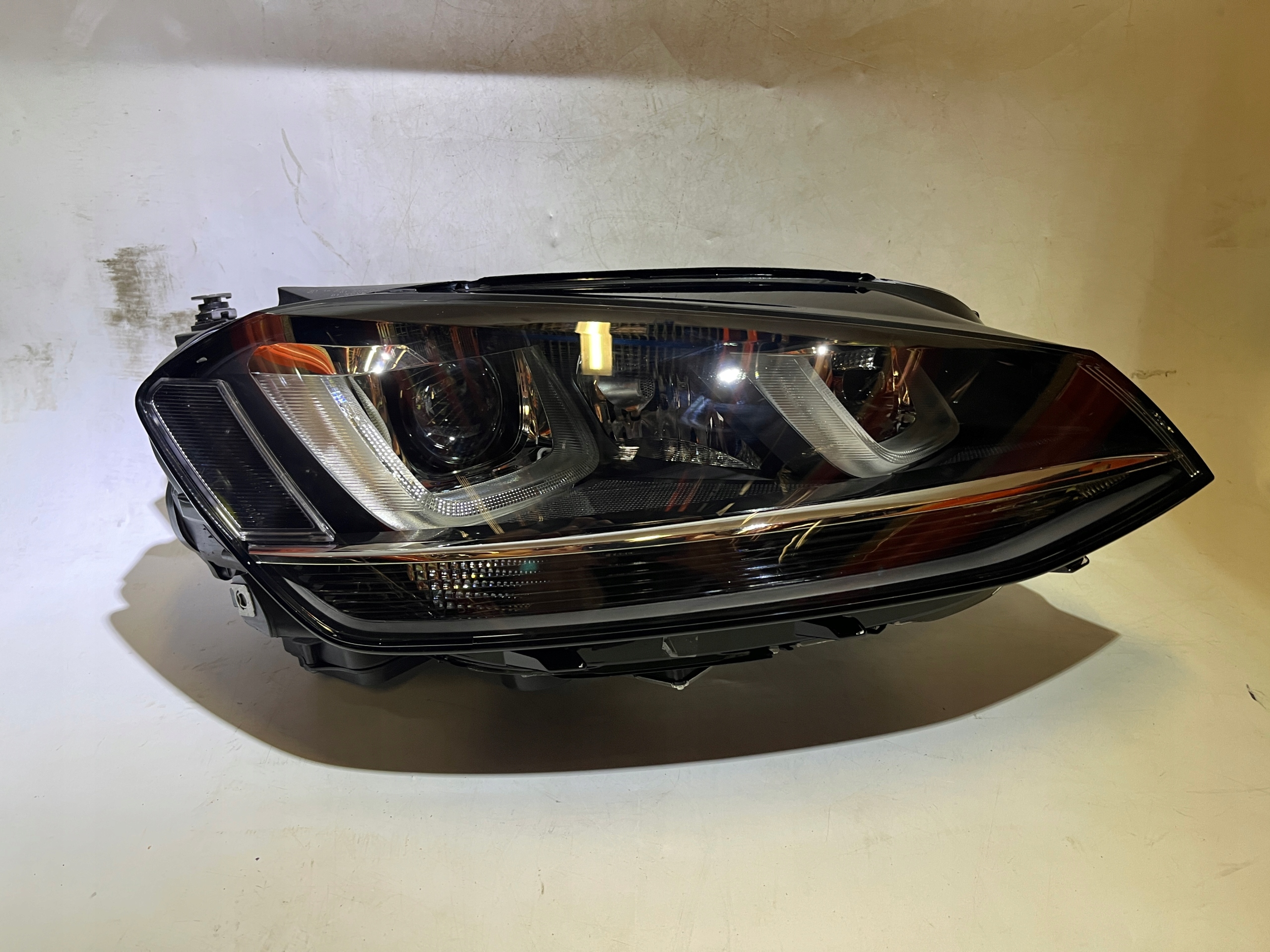 VOLKSWAGEN GOLF VII REFLEKTOR PRZÓD PRAWY PRZETWORNICE XENON LED 5G1941034