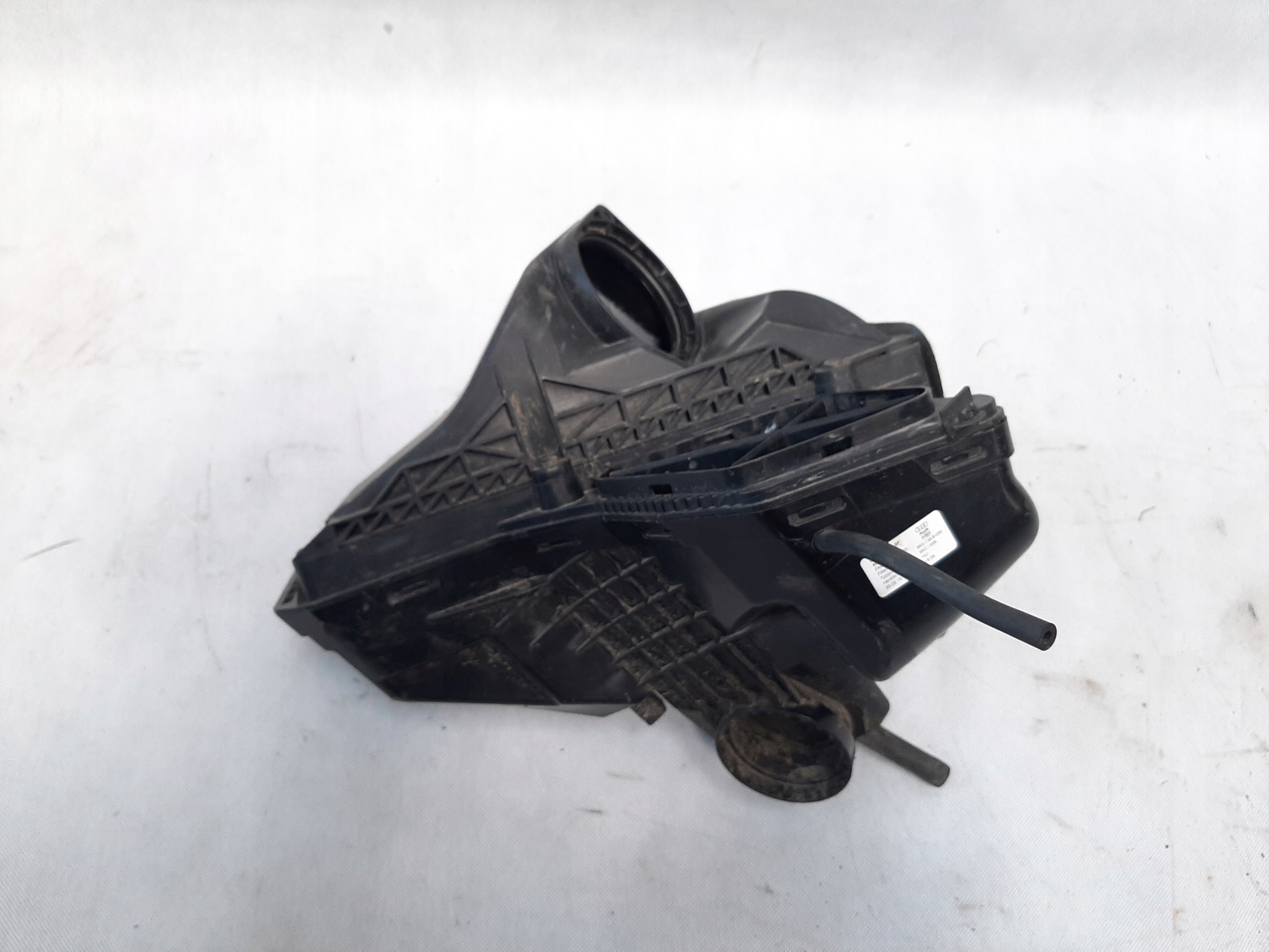 AUDI A4 A5 Q5 OBUDOWA FILTRA POWIETRZA 8K0133837BF