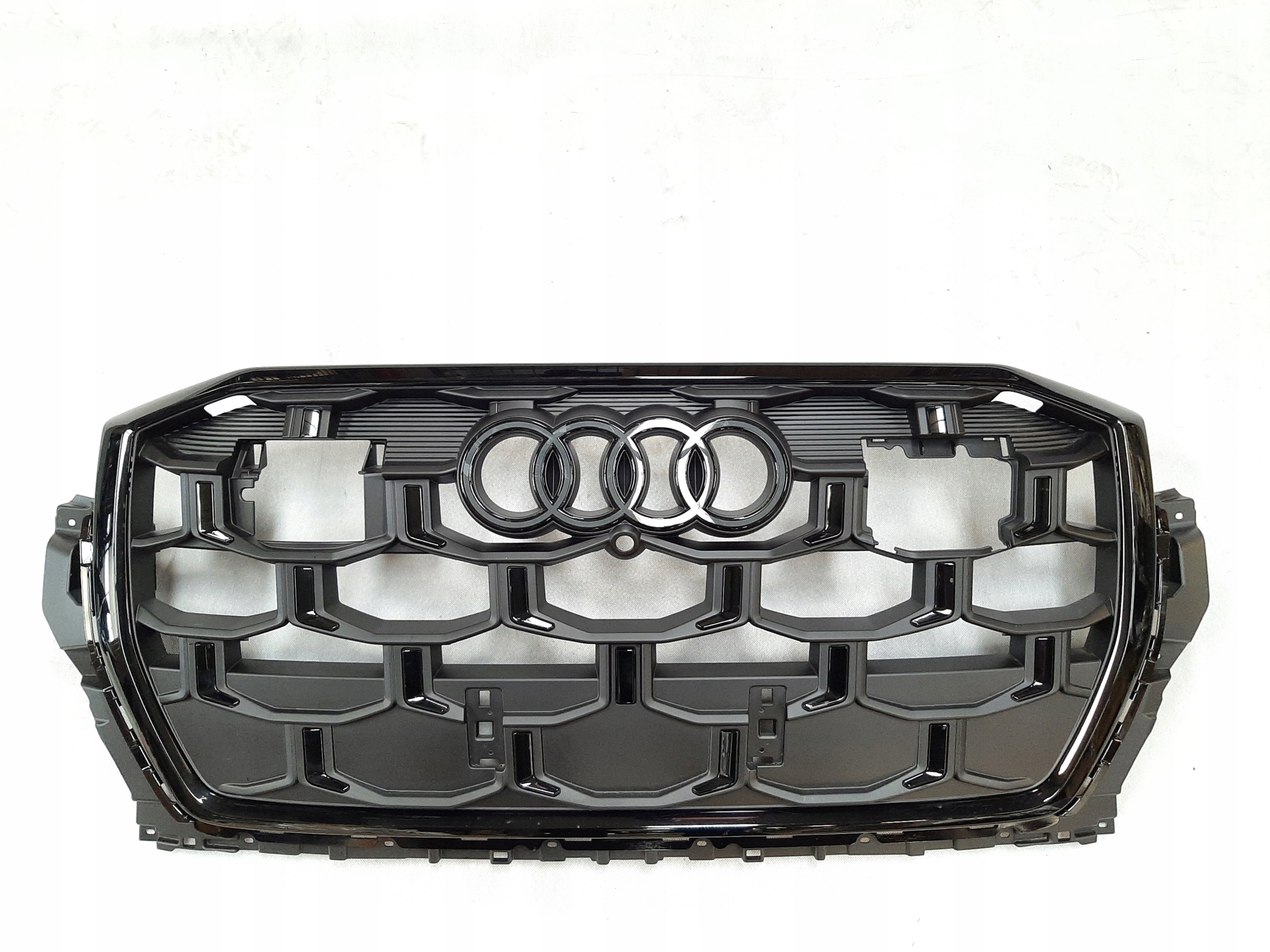 AUDI Q7 4M ATRAPA CHŁODNICY GRILL ZDERZAKA PRZÓD S-LINE 4M0853651BD