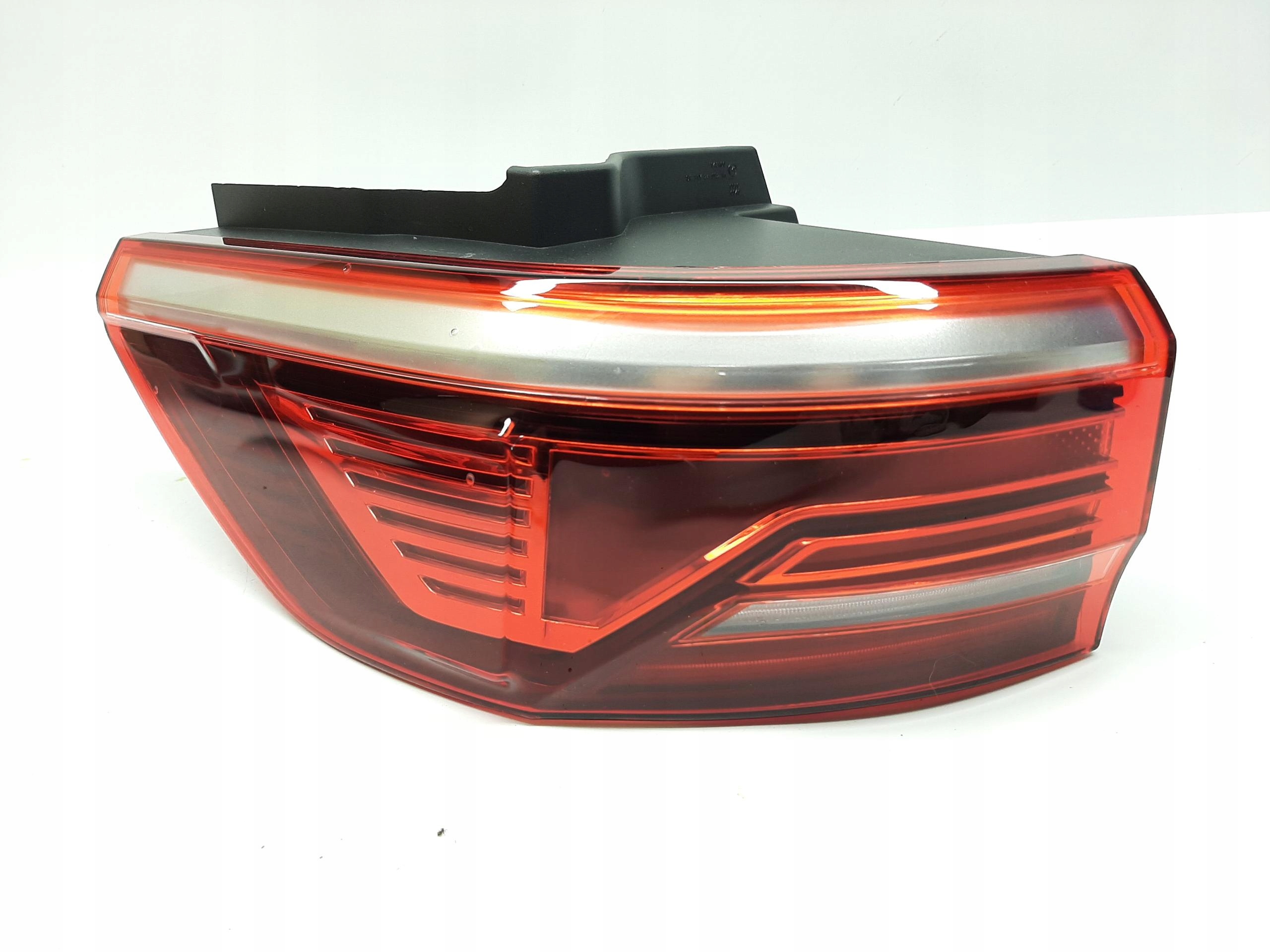 VW TRANSPORTER MULTIVAN T7 LAMPA LEWA TYLNA TYŁ LED 7T0945095D