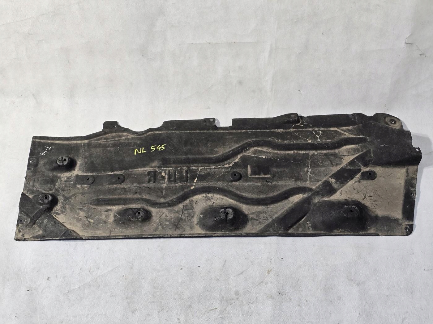 BMW 2 F44 OSŁONA PODWOZIA PRAWA OSŁONA PODWOZIA PRAWA F44
