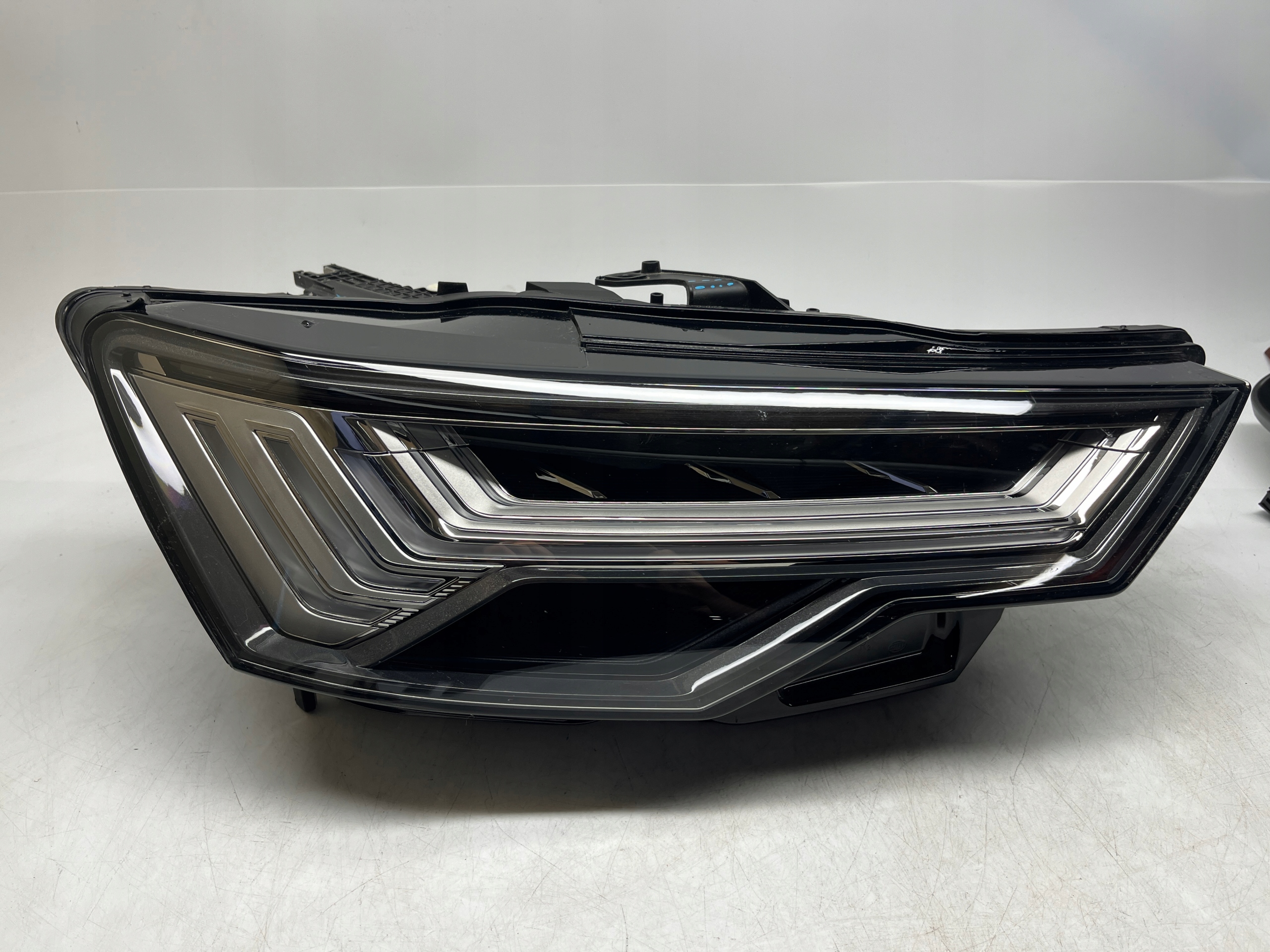 AUDI A6 S6 REFLEKTOR FULL LED LAMPA PRZÓD PRAWA MATRIX BEAM 4K0941036