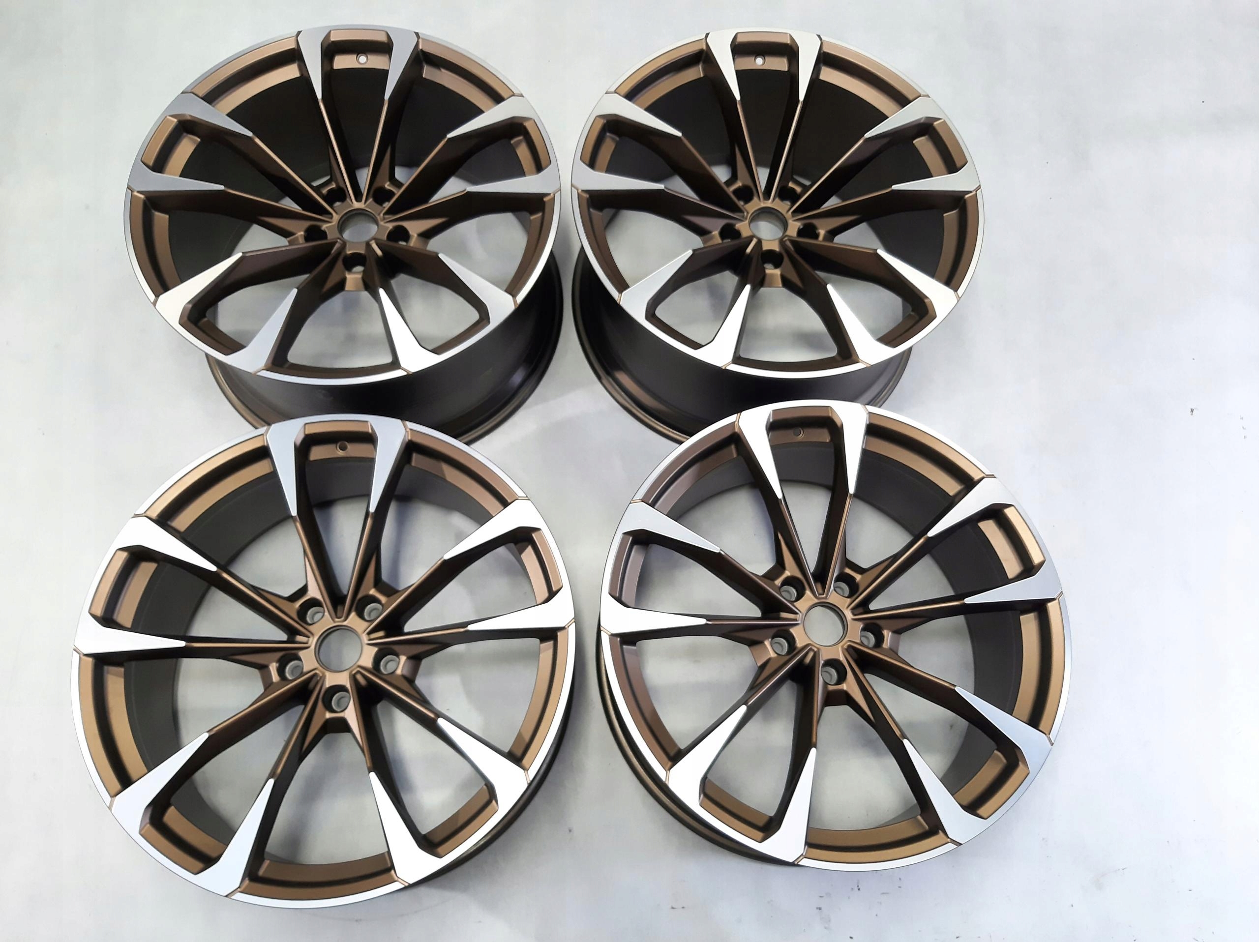 LAMBORGHINI URUS FELGI ALUMINIOWE R23 10J ET28 5x130 4ML601025CP