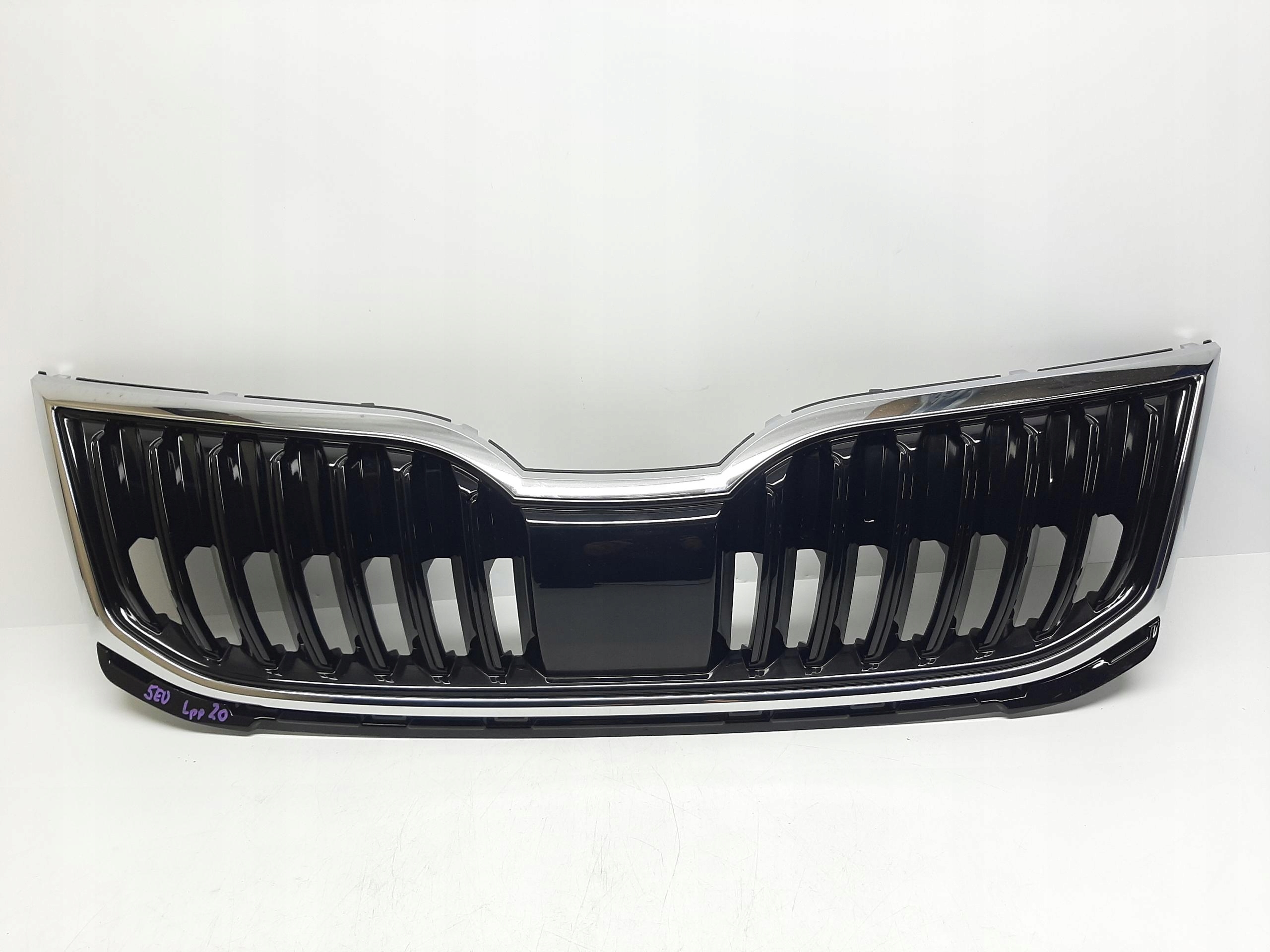 SKODA OCTAVIA III LIFT ATRAPA CHŁODNICY GRILL 5E0853653C