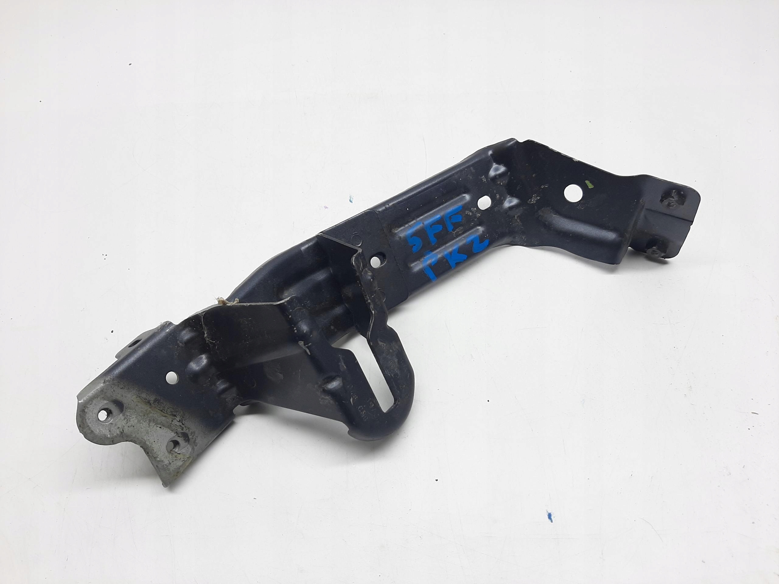 CUPRA FORMENTOR WSPORNIK MOCOWANIE BŁOTNIKA PRZÓD 5FF805372B