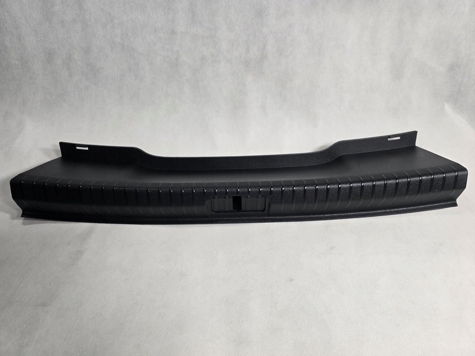 VW PASSAT B8 SEDAN OSŁONA PASA TYLNEGO TYŁ MASKOWNICA 3G5863459A