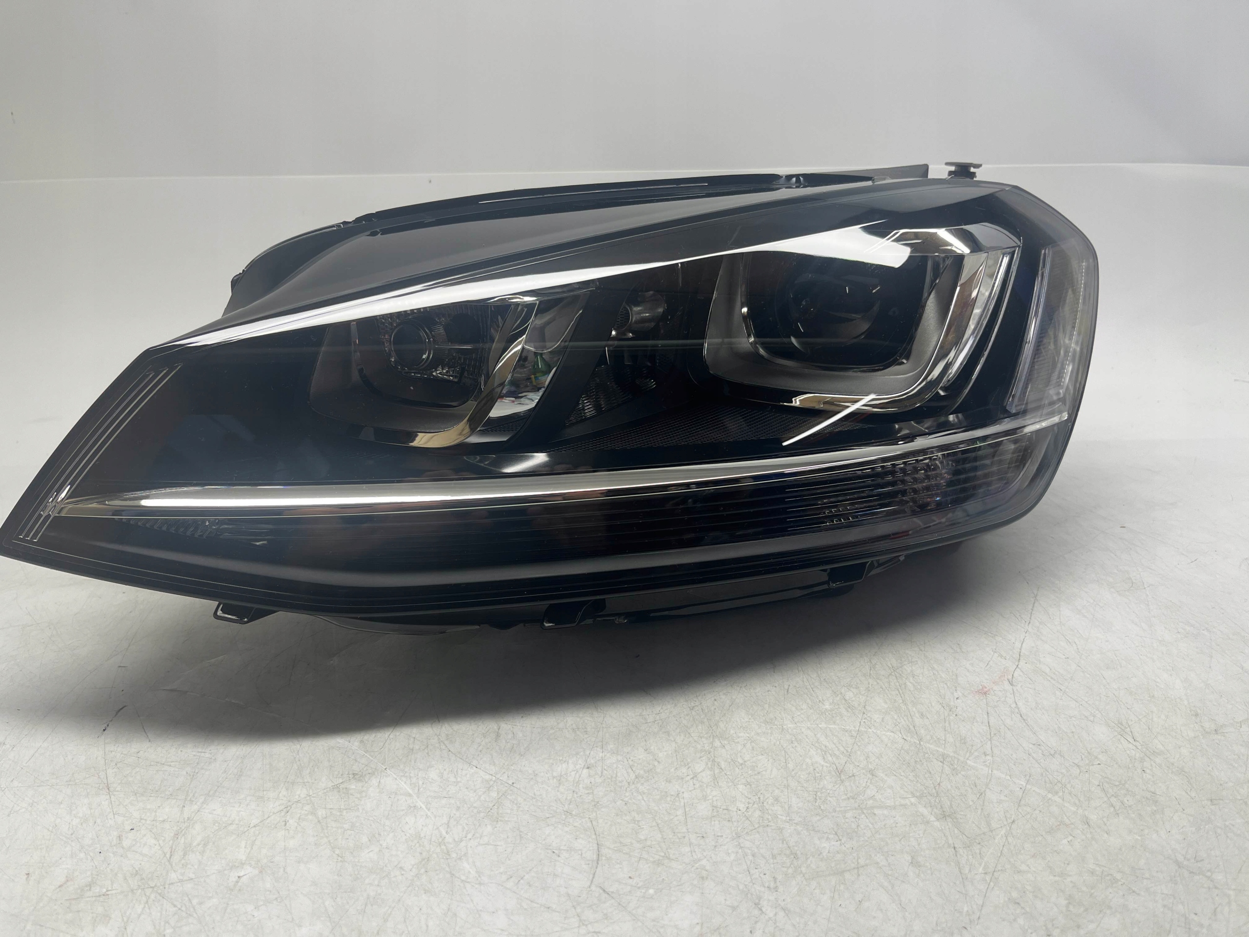 VOLKSWAGEN GOLF VII REFLEKTOR PRZÓD XENON LEWY PRZETWO 5G1941031 039