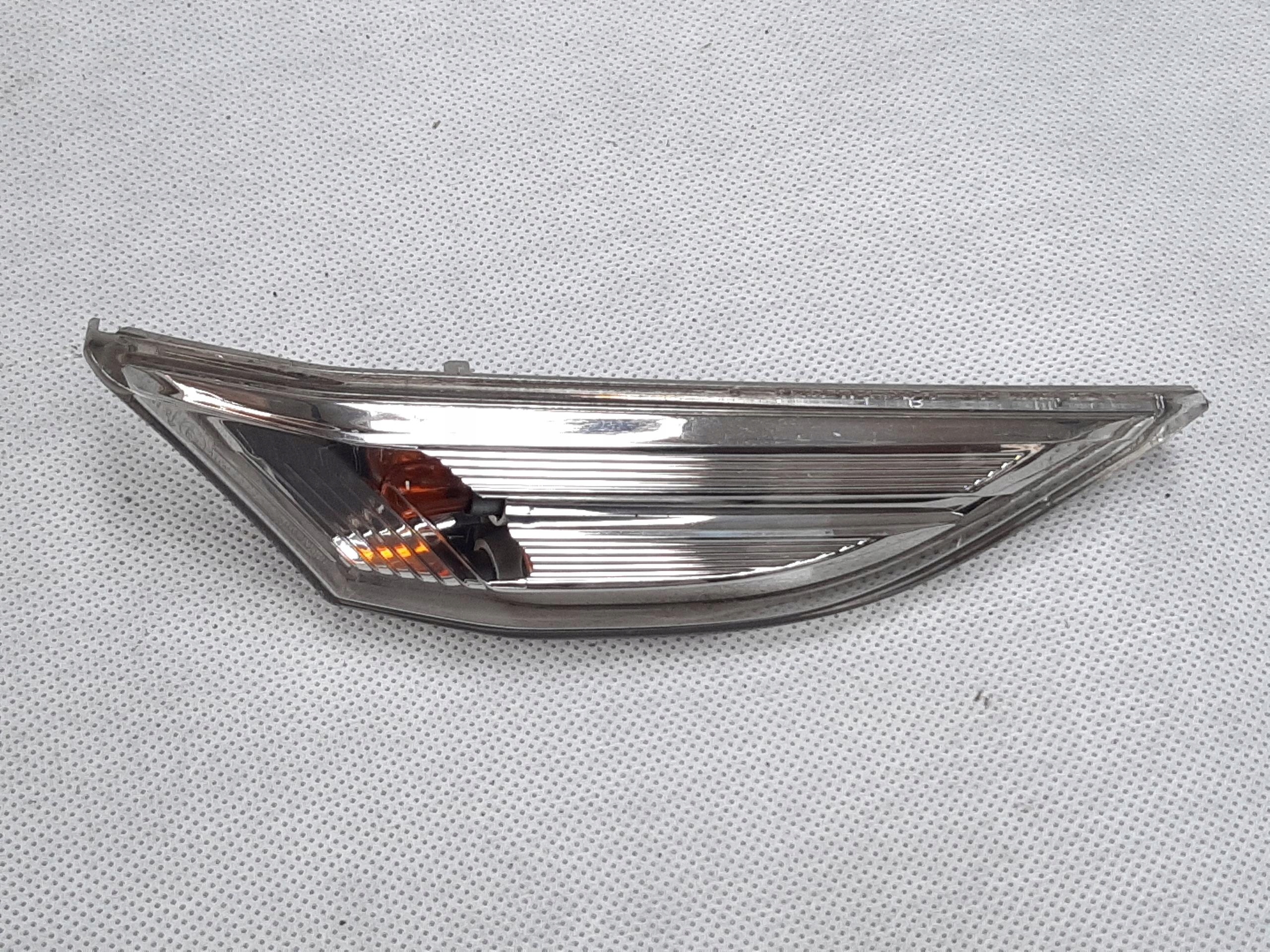 PORSCHE 911 991 KIERUNKOWSKAZ PRAWY BOCZNY 991631156