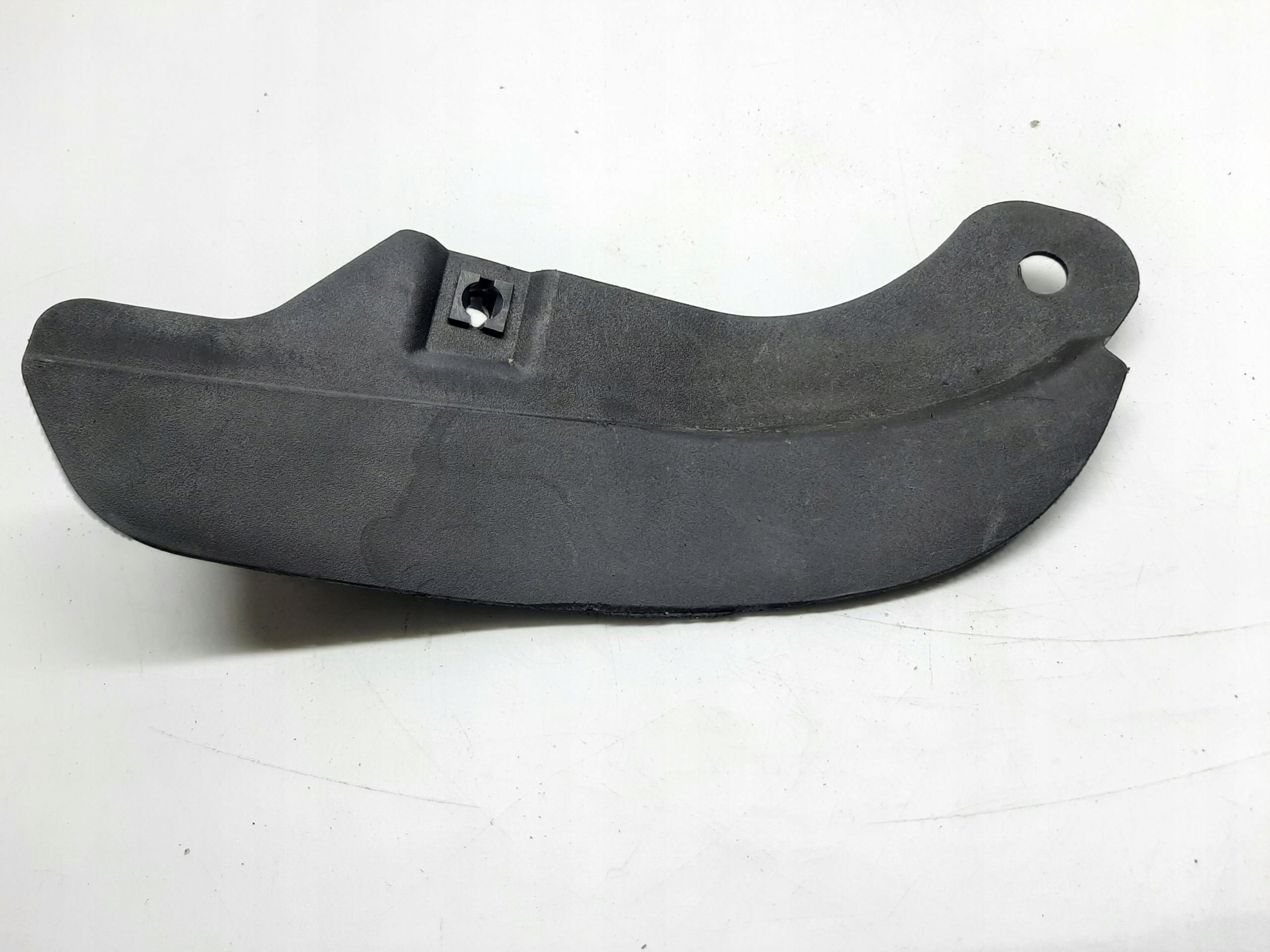AUDI A4 B6 B7 CHLAPACZ BŁOTNIK OSŁONA DOKŁADKA PRAWY PRZÓD 8E0853888A