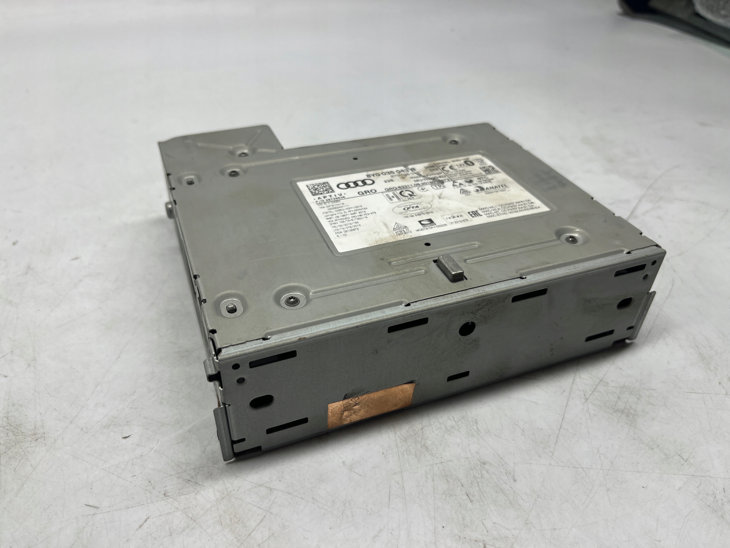 Audi A3 S3 RS3 8Y media jednostka sterująca MMI 8Y0035043B