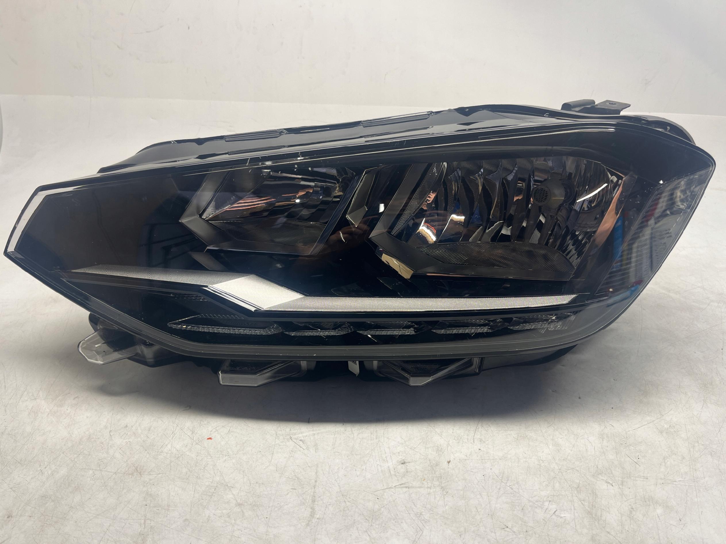 VOLKSWAGEN GOLF SPORTSVAN LIFT REFLEKTOR LAMPA LEWA PRZEDNIA 517941005D