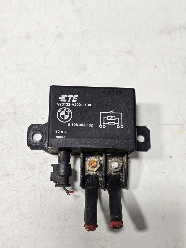 BMW F11 F13 F16 F30 F31 F39 G11 G20 G21 G30 PRZEKAŹNIK WENTYLATORA 9198302