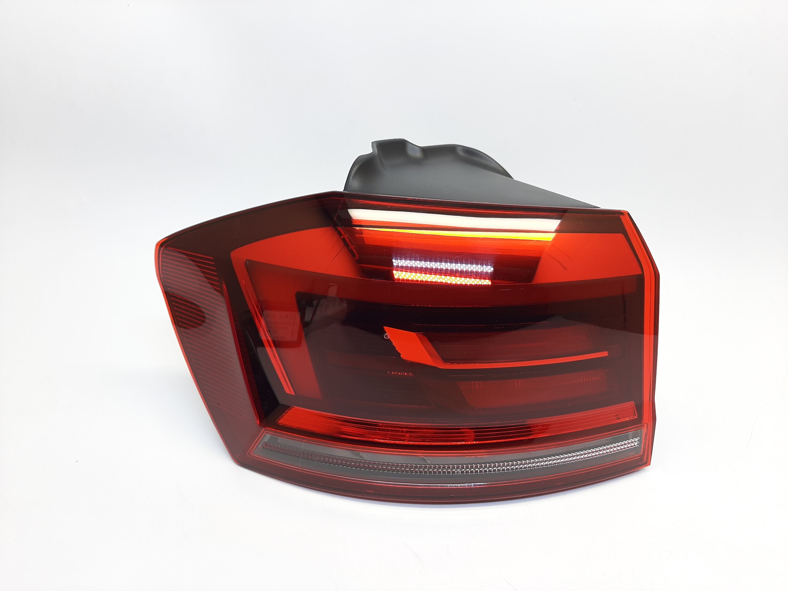 VW SPORTSVAN LAMPA TYŁ LEWA 510945095T led tylna lift