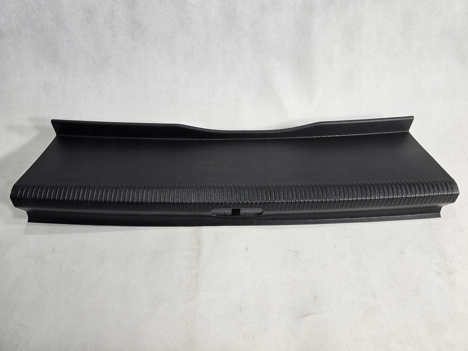 VW PASSAT CC OSŁONA PASA TYLNEGO TYŁ MASKOWNICA 3C8863485D 3C8863459