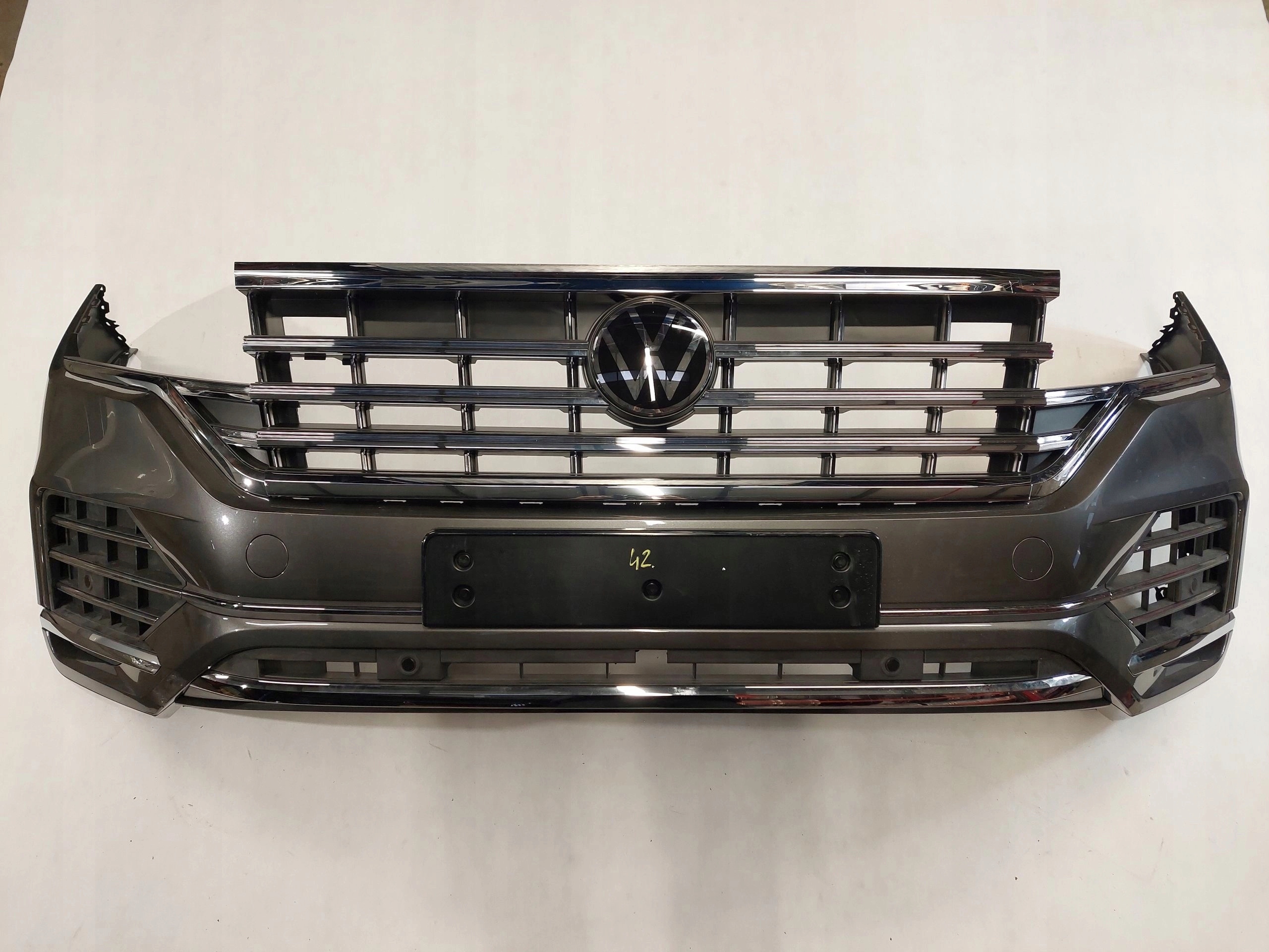 VW TOUAREG ZDERZAK PRZEDNI PRZÓD 760807061G M7Q kompletny 2017/2024